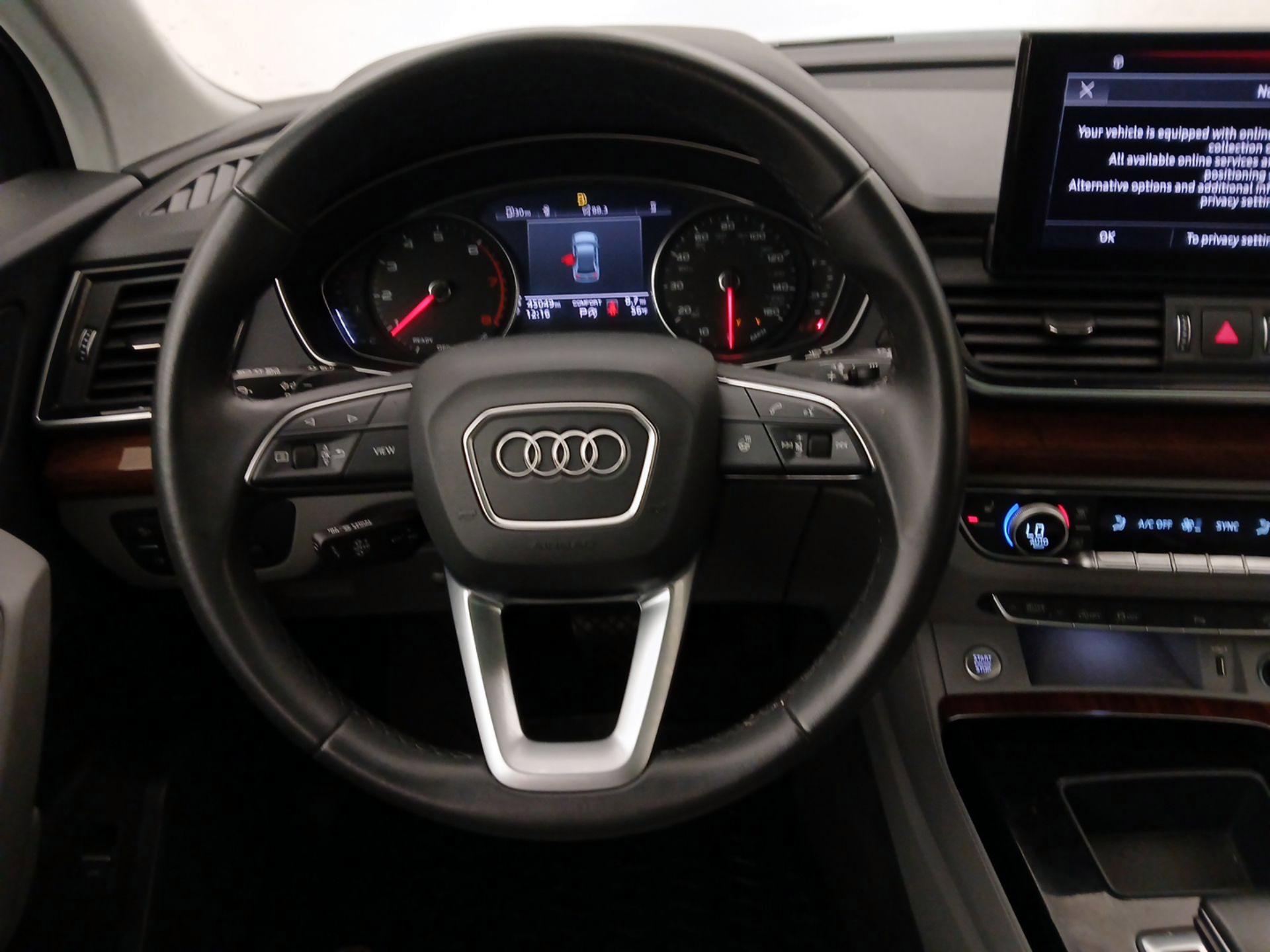 Thumbnail: 2023 Audi Q5 - 10