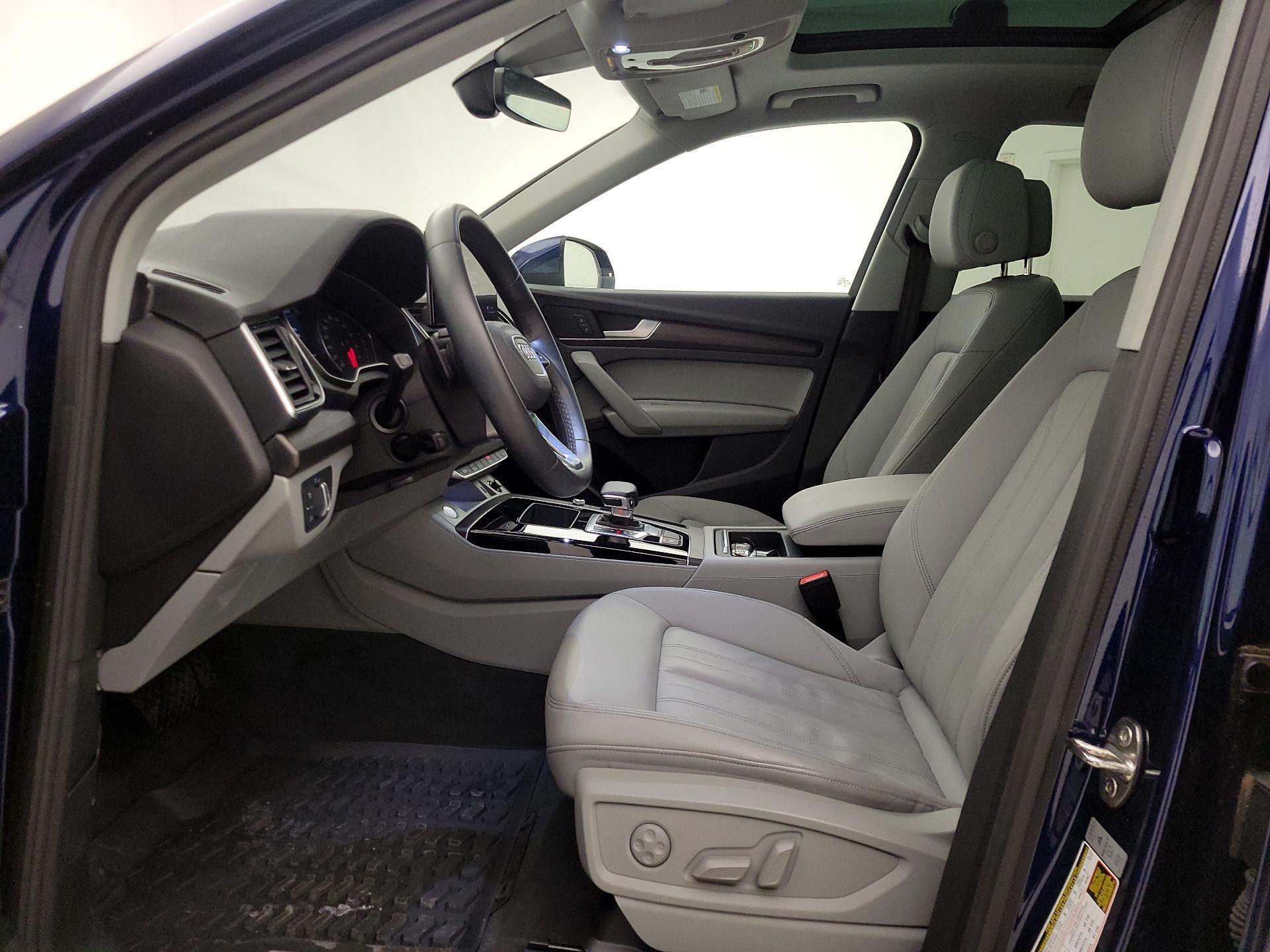 Thumbnail: 2022 Audi Q5 - 11