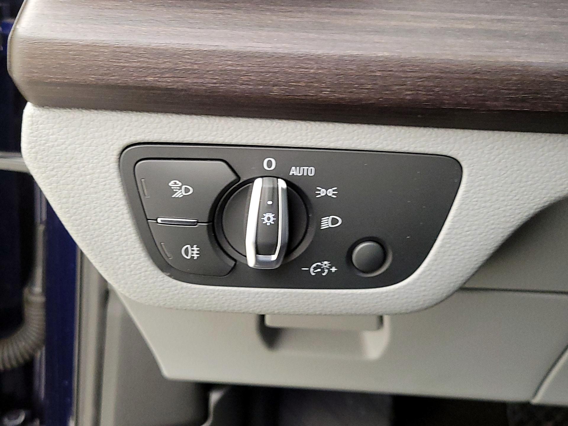 Thumbnail: 2022 Audi Q5 - 13