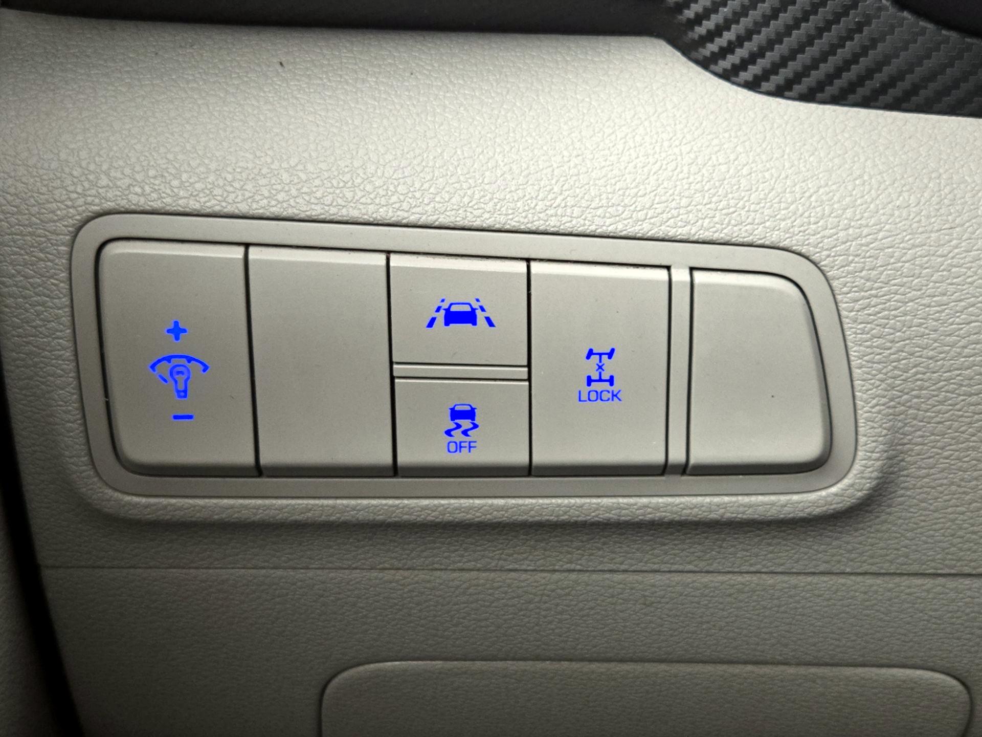 Thumbnail: 2019 Hyundai Tucson - 13