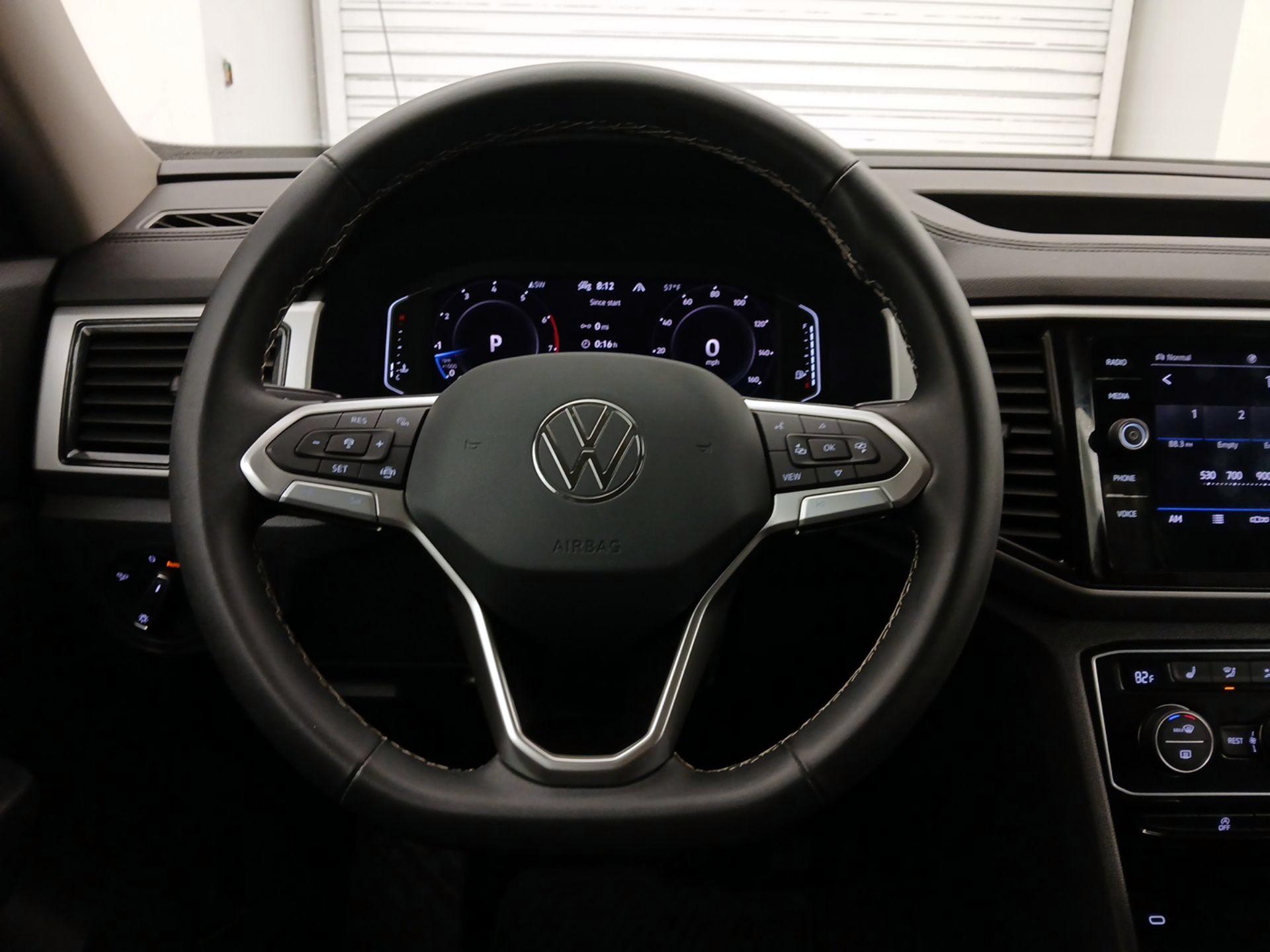 Thumbnail: 2023 Volkswagen Atlas - 10