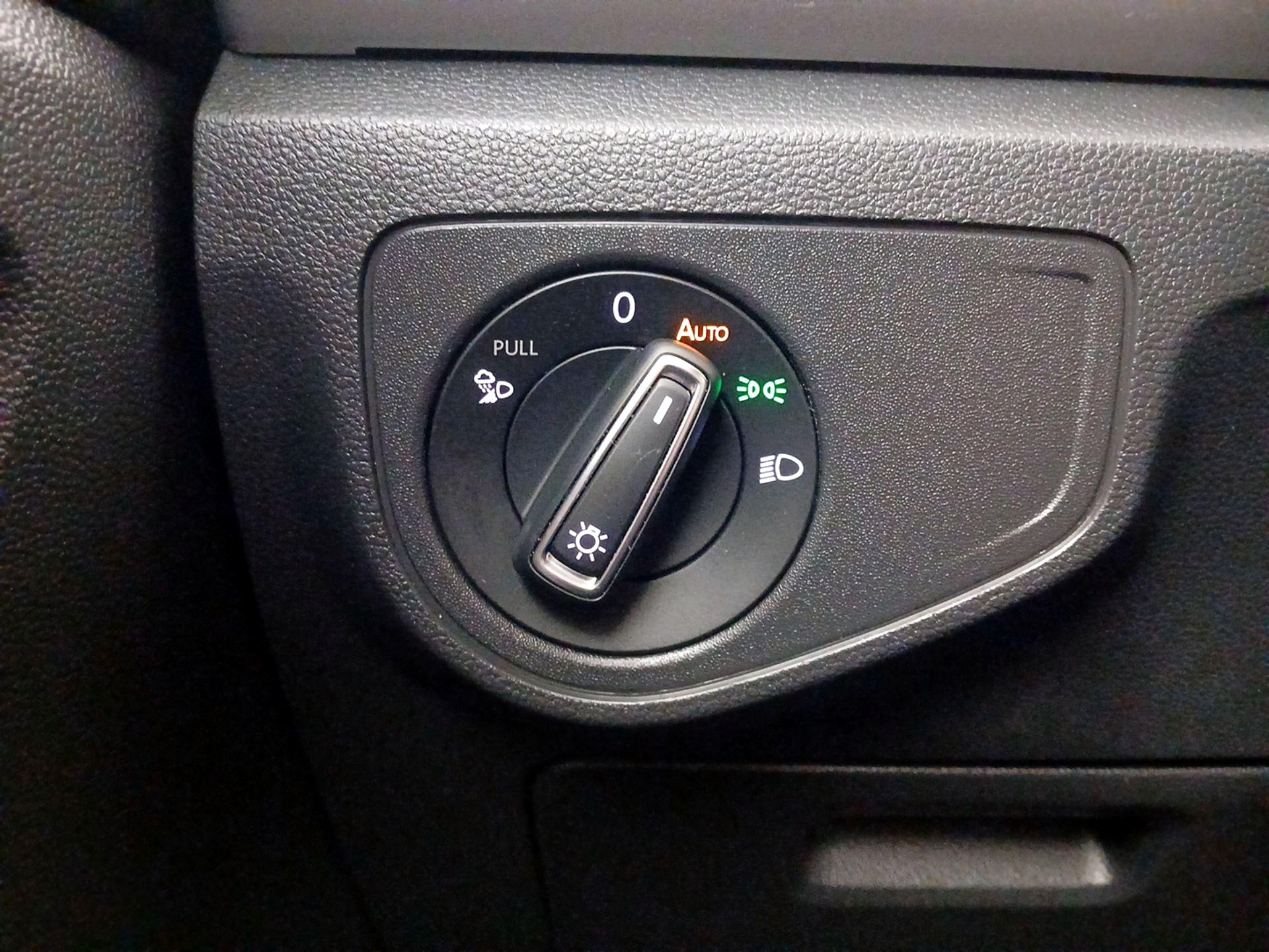 Thumbnail: 2023 Volkswagen Atlas - 13