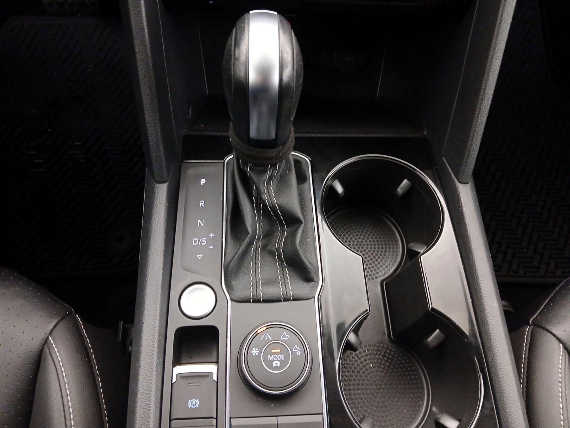 Thumbnail: 2023 Volkswagen Atlas - 17