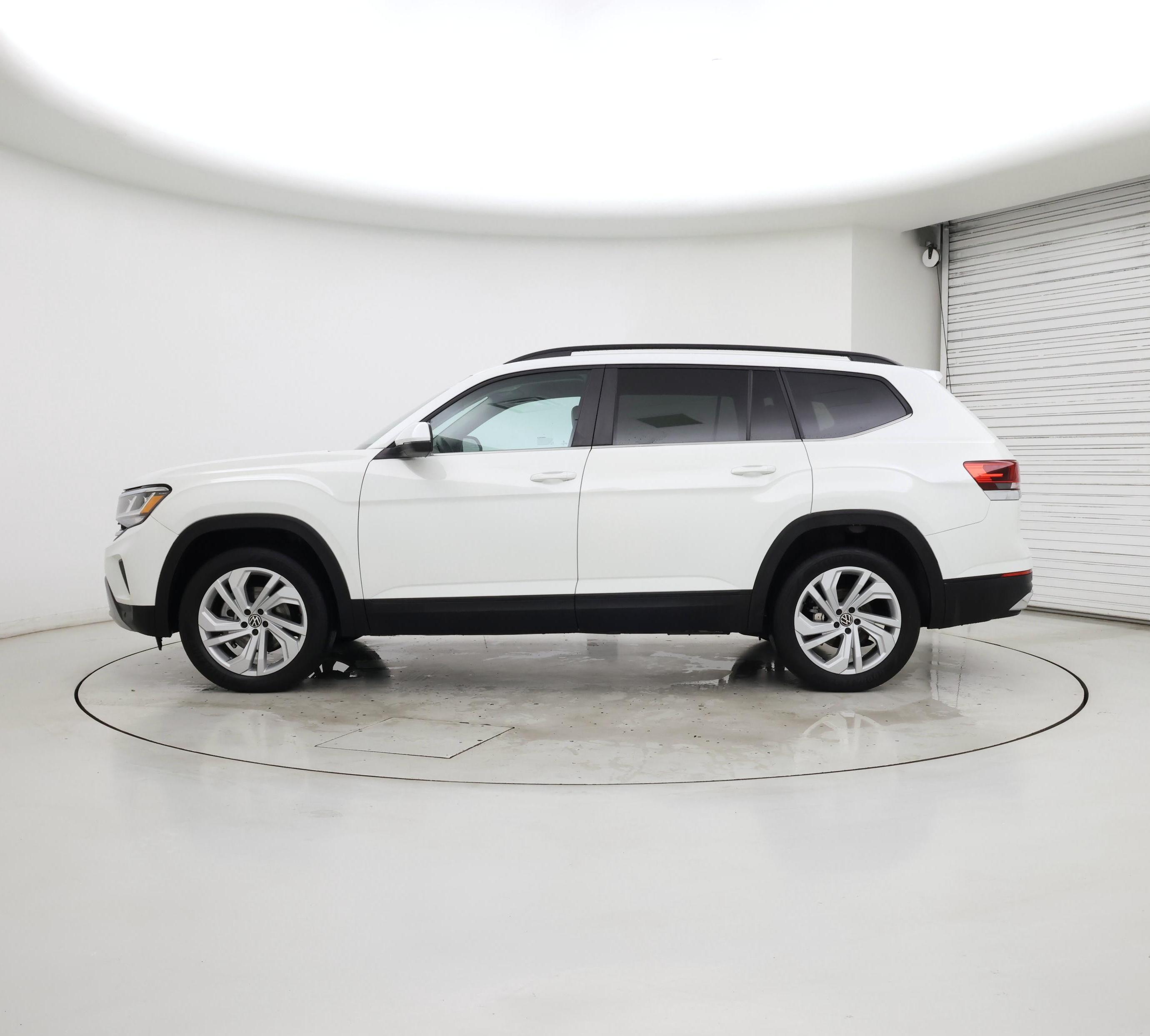 Thumbnail: 2023 Volkswagen Atlas - 3