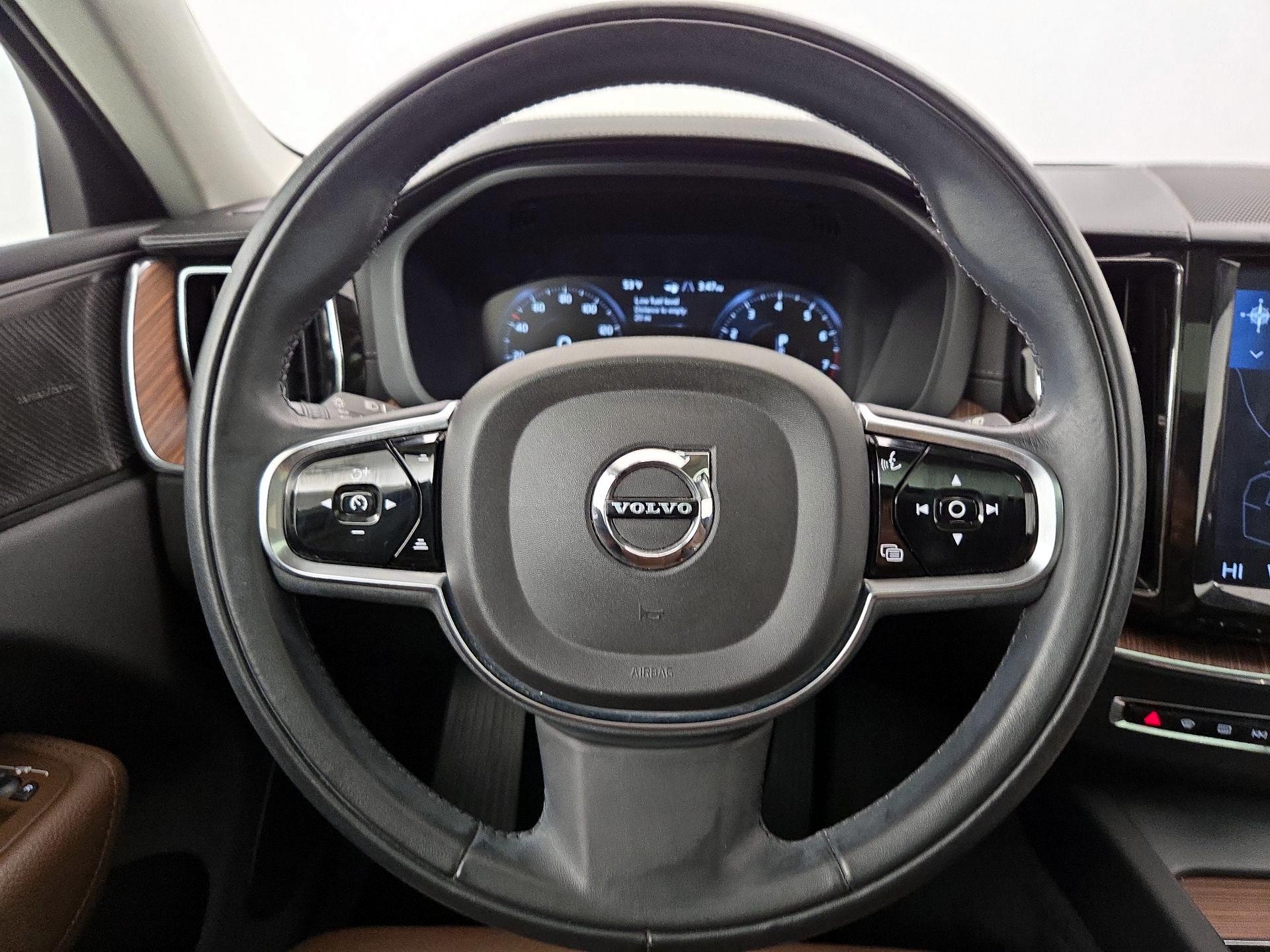 Thumbnail: 2019 Volvo XC60 - 10