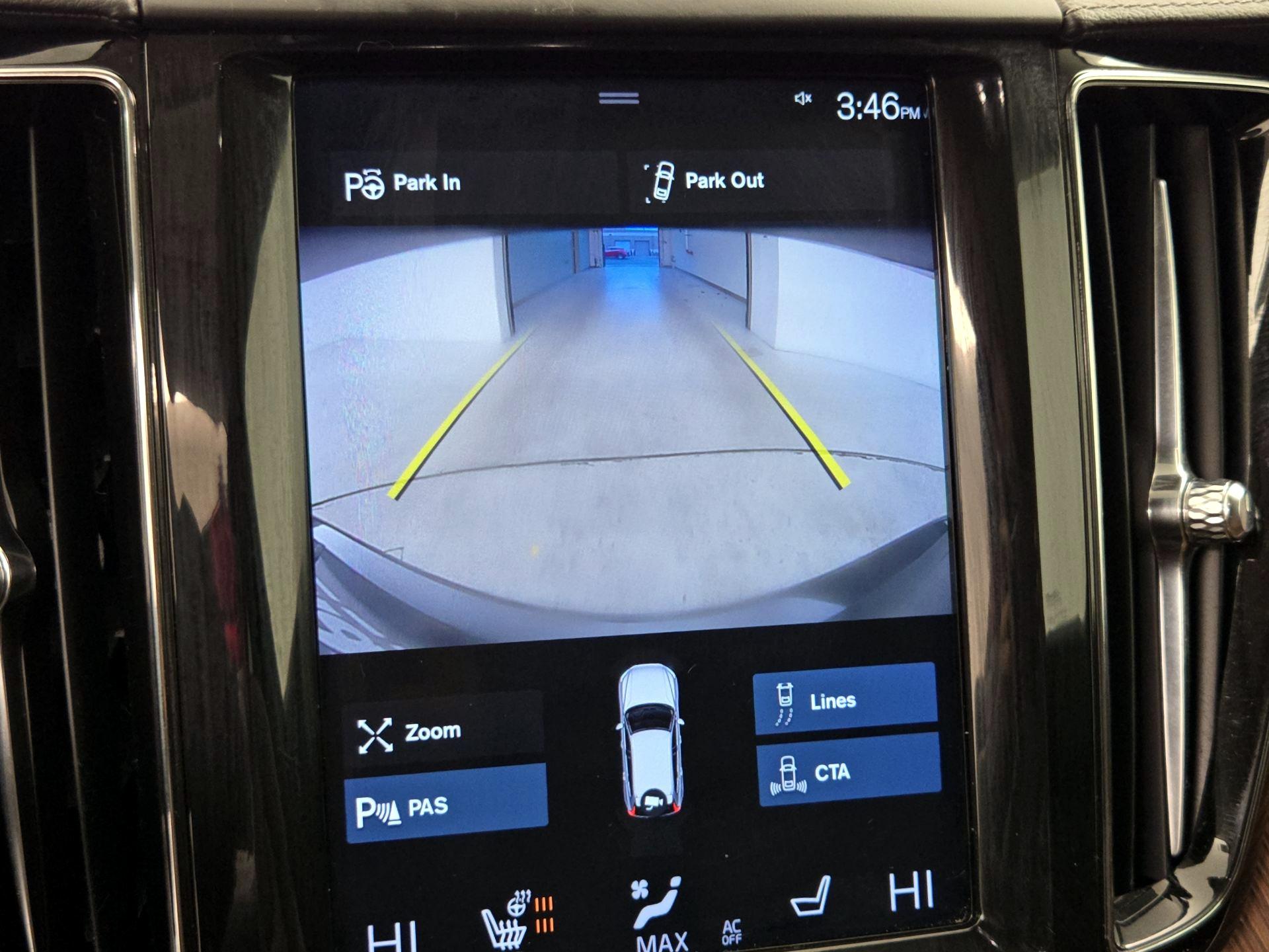 Thumbnail: 2019 Volvo XC60 - 15