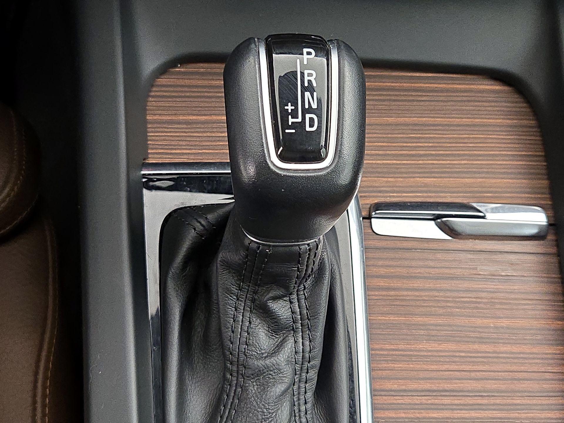 Thumbnail: 2019 Volvo XC60 - 18