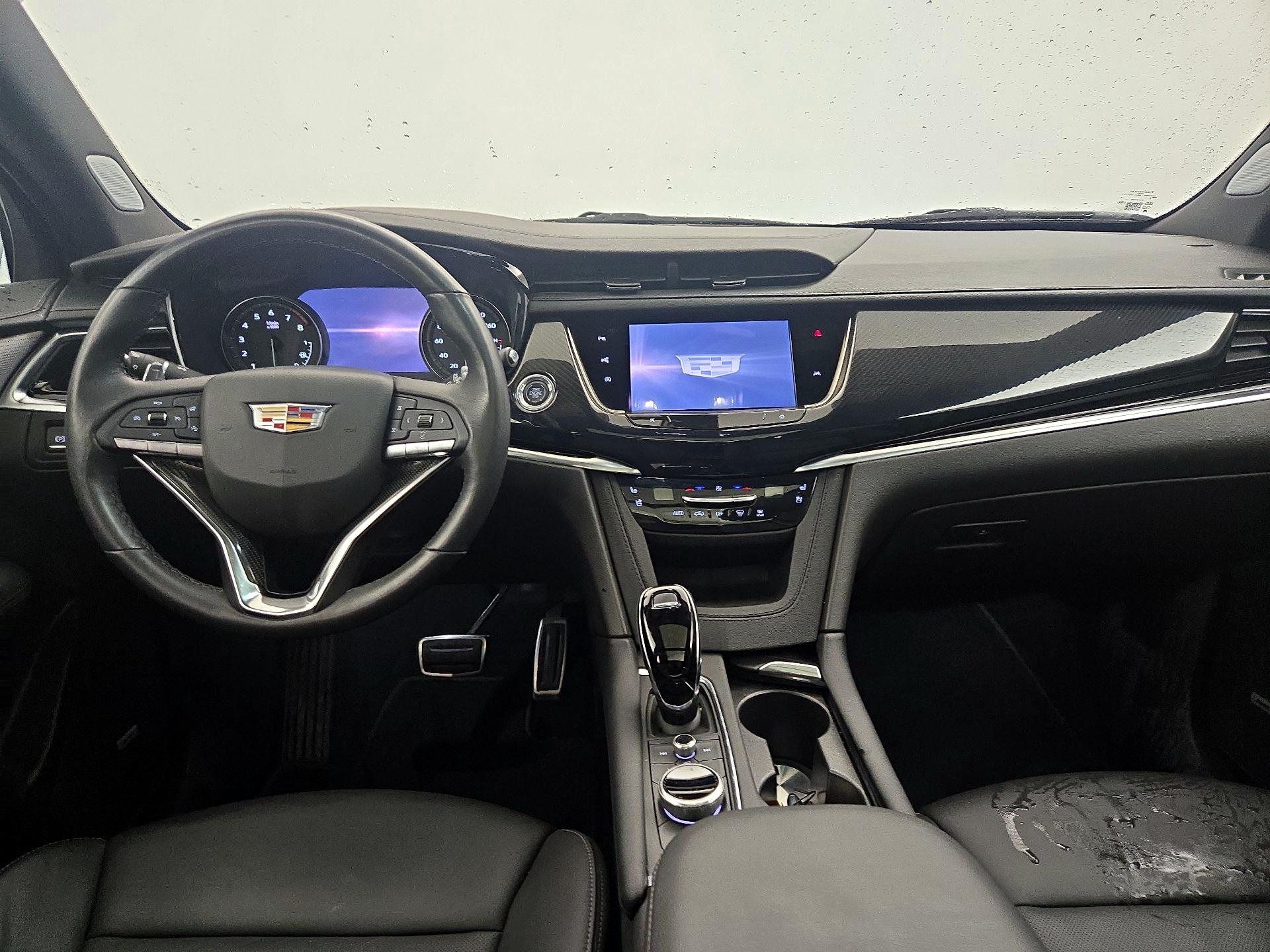 Thumbnail: 2024 Cadillac XT6 - 9