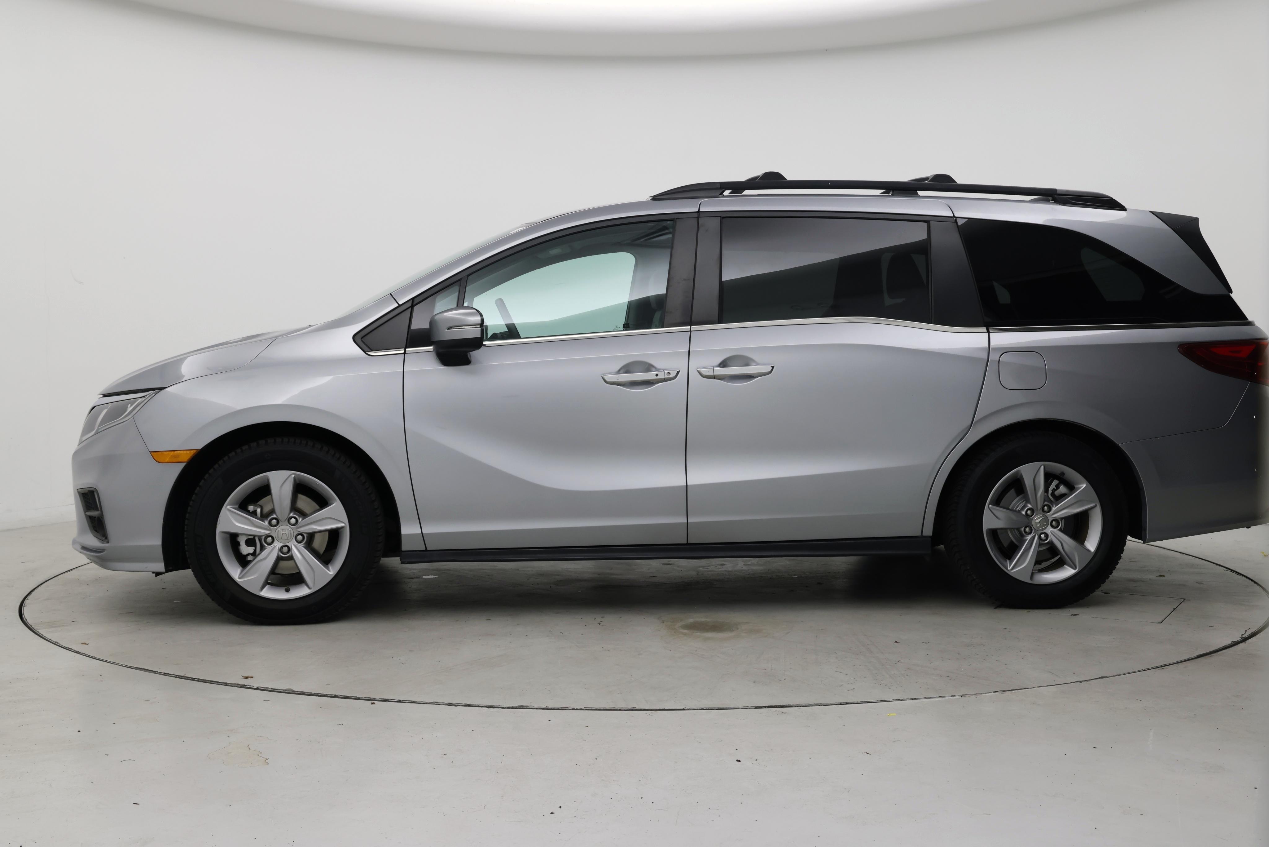 Thumbnail: 2018 Honda Odyssey - 3