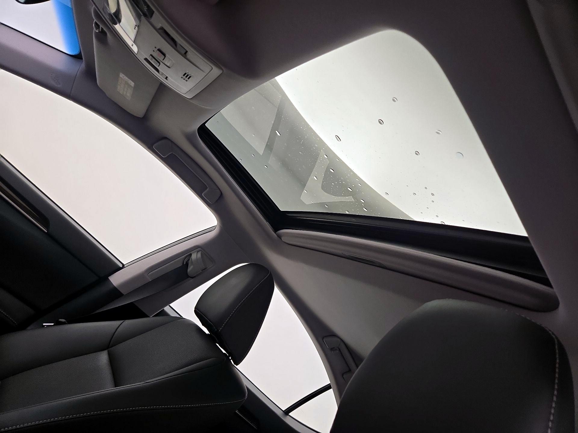 Thumbnail: 2017 Lexus ES - 20