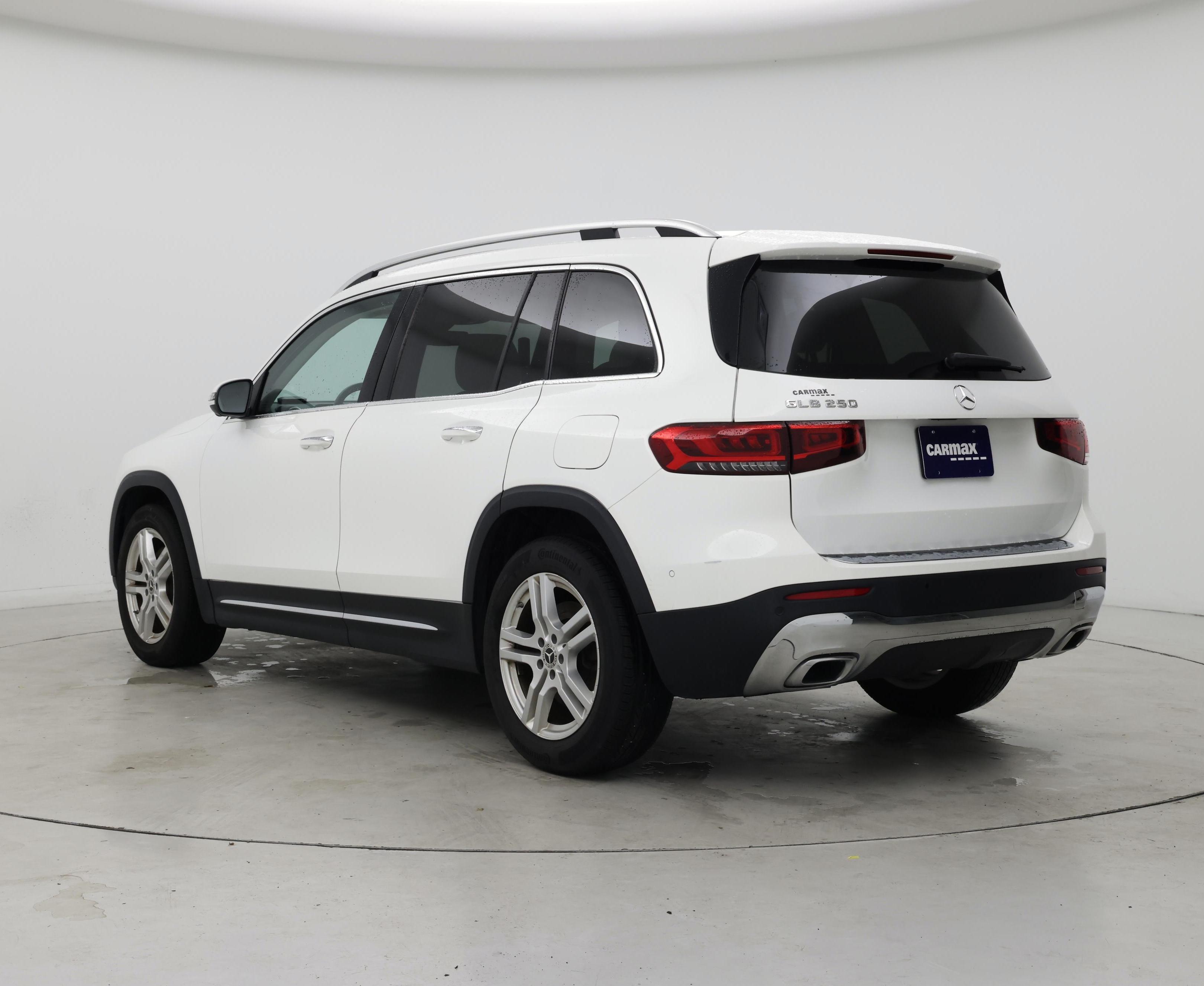 Thumbnail: 2020 Mercedes-Benz GLB - 2