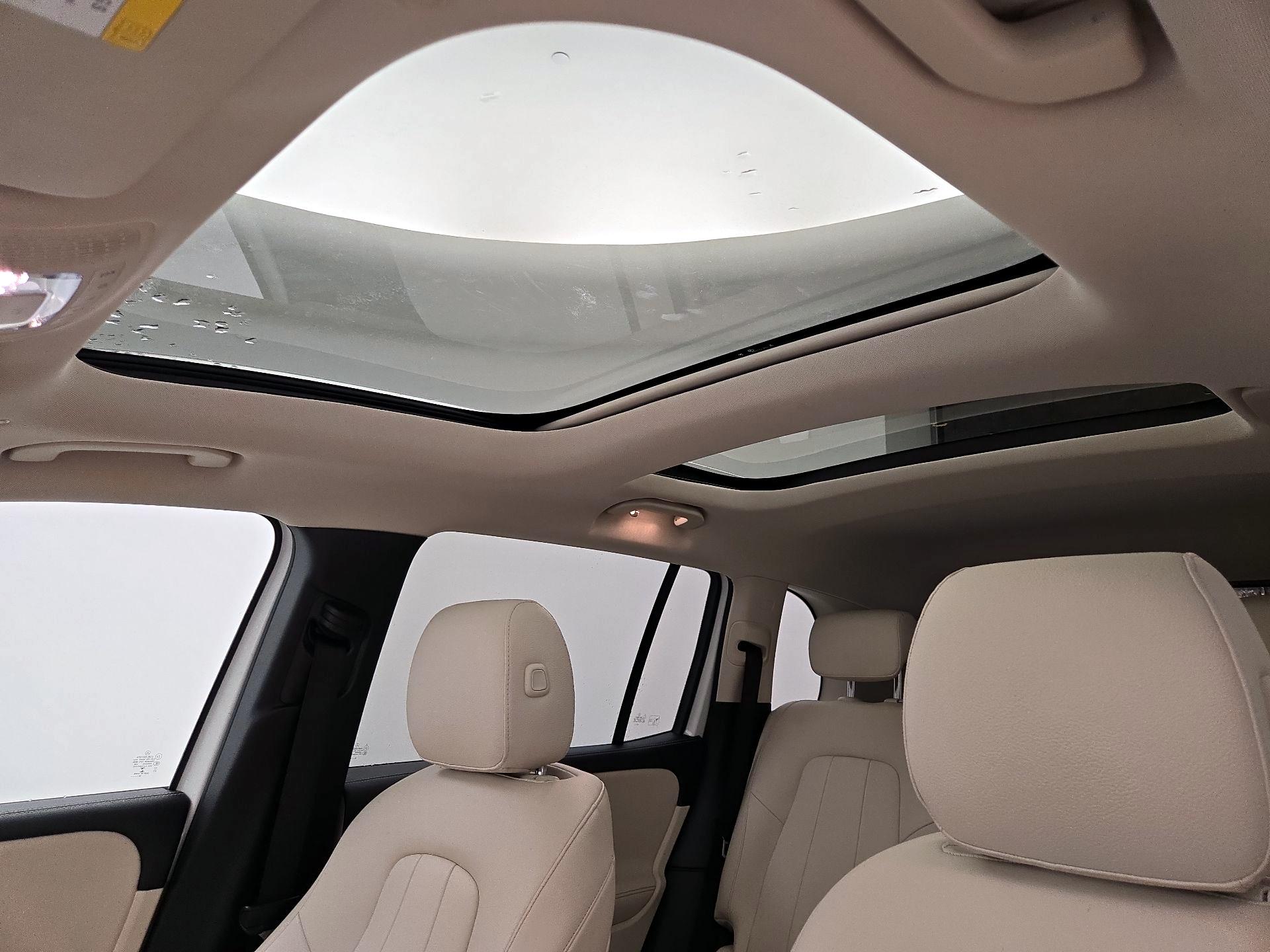 Thumbnail: 2020 Mercedes-Benz GLB - 19