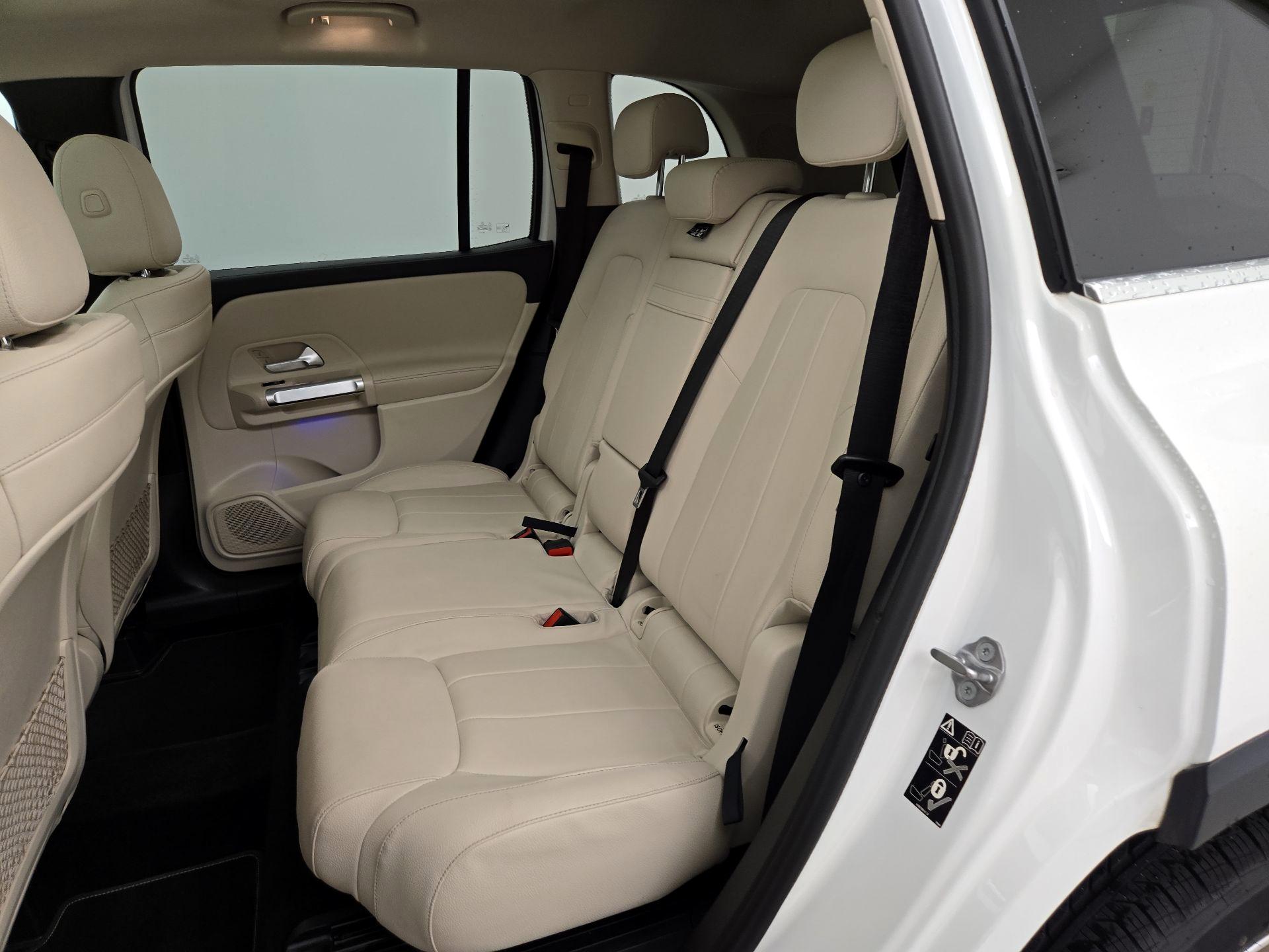 Thumbnail: 2020 Mercedes-Benz GLB - 20