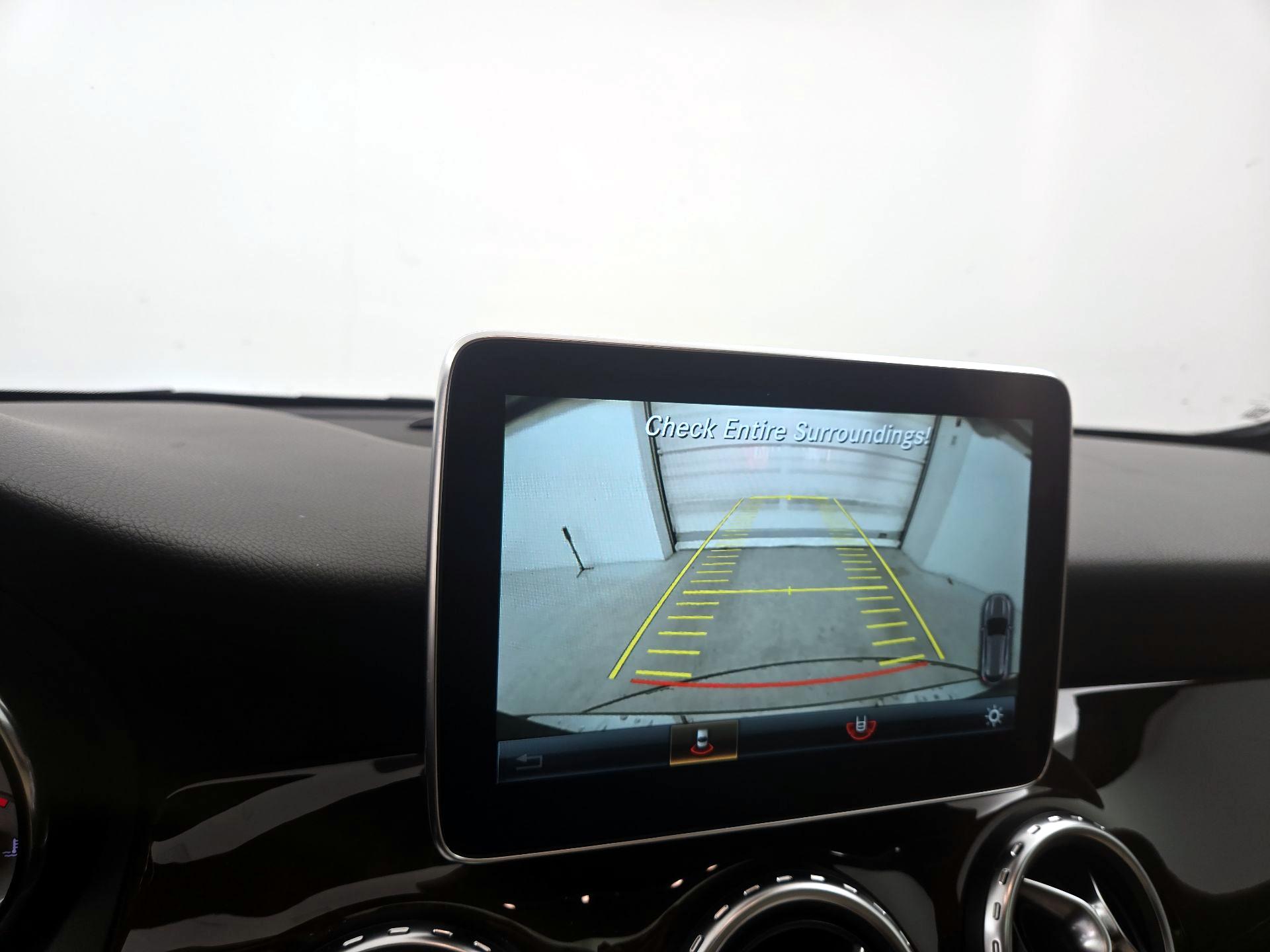 Thumbnail: 2016 Mercedes-Benz GLA - 15