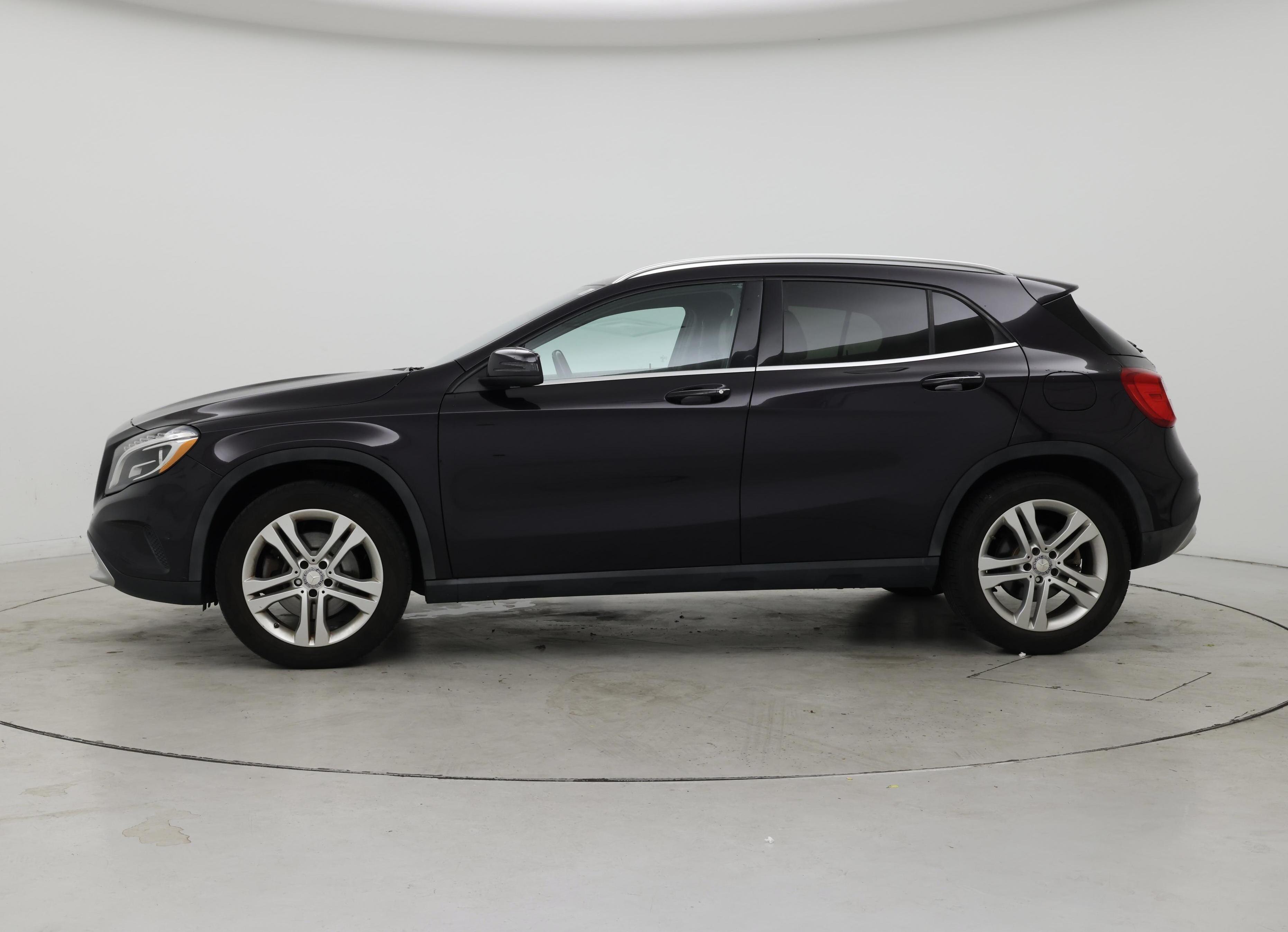 Thumbnail: 2016 Mercedes-Benz GLA - 3