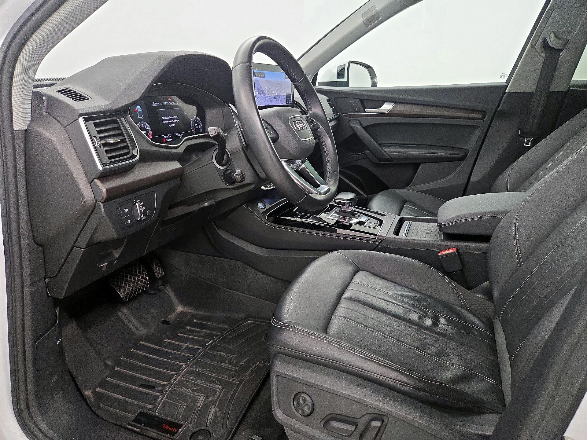 Thumbnail: 2021 Audi Q5 - 11