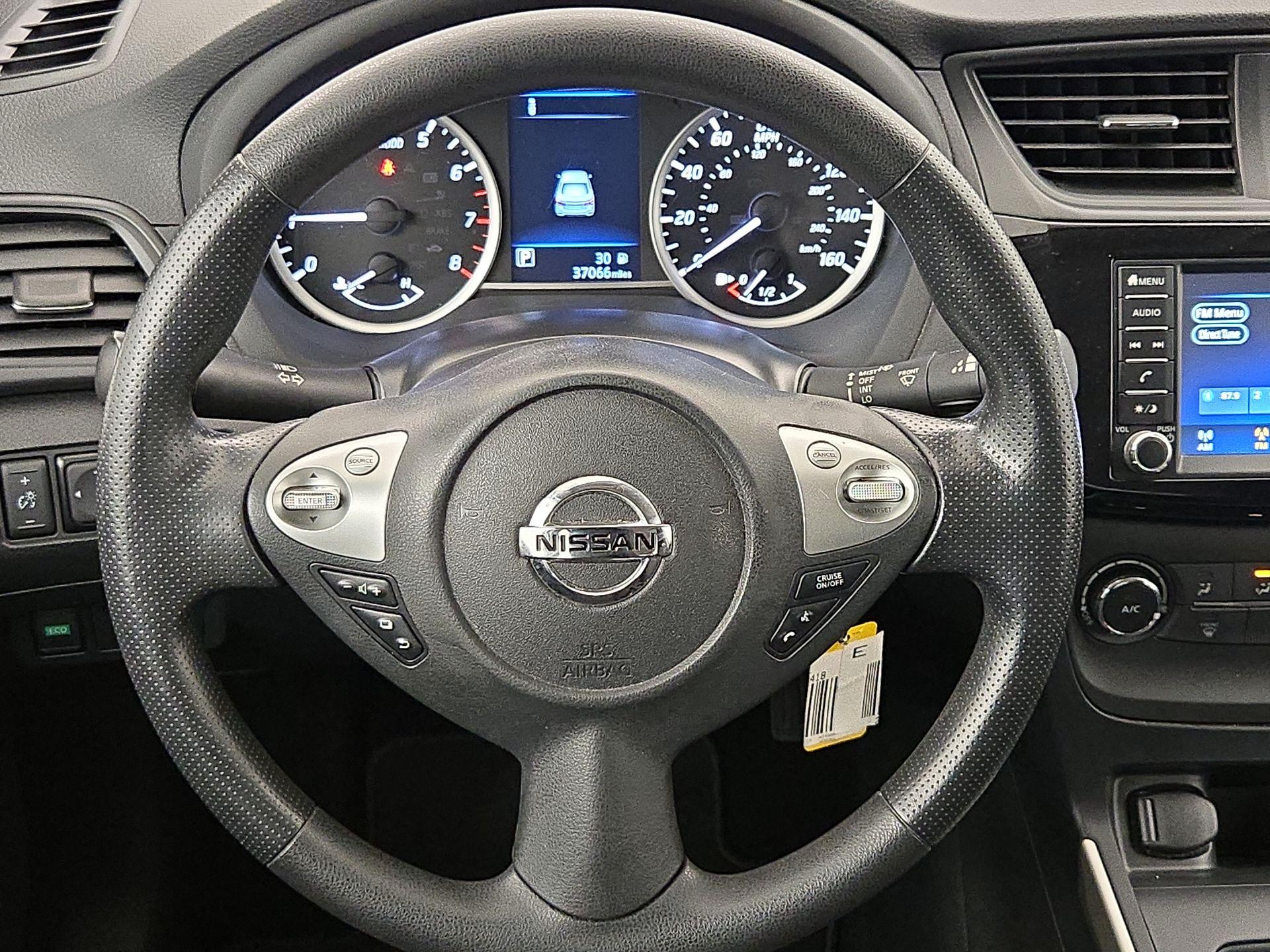 Thumbnail: 2019 Nissan Sentra - 10