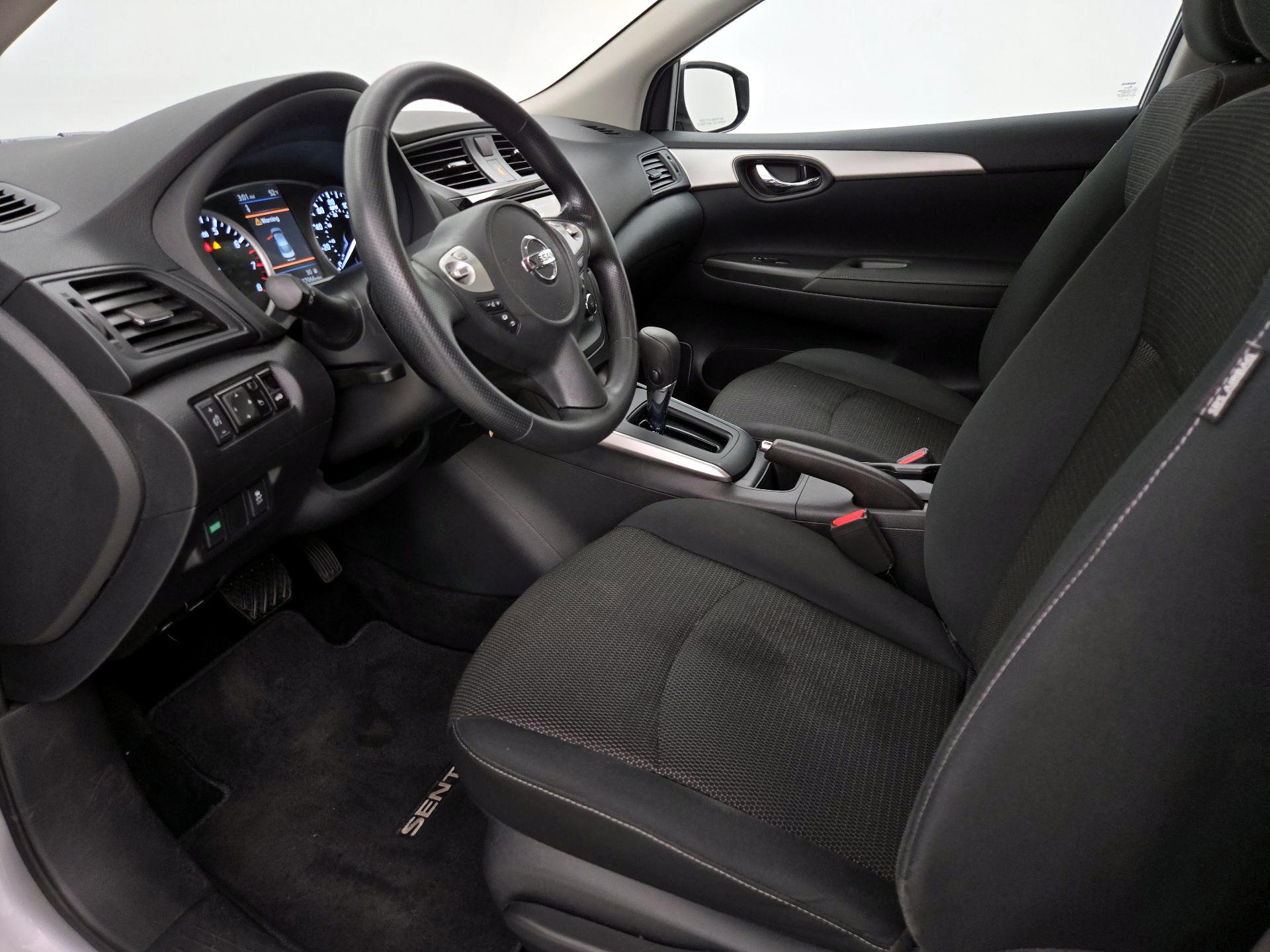 Thumbnail: 2019 Nissan Sentra - 11