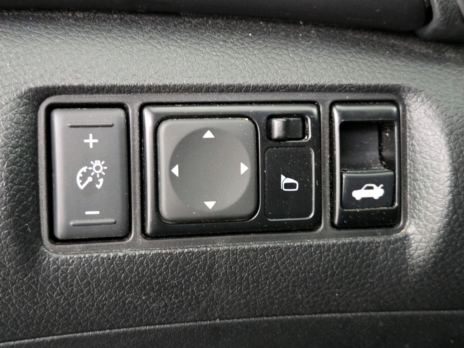 Thumbnail: 2019 Nissan Sentra - 13