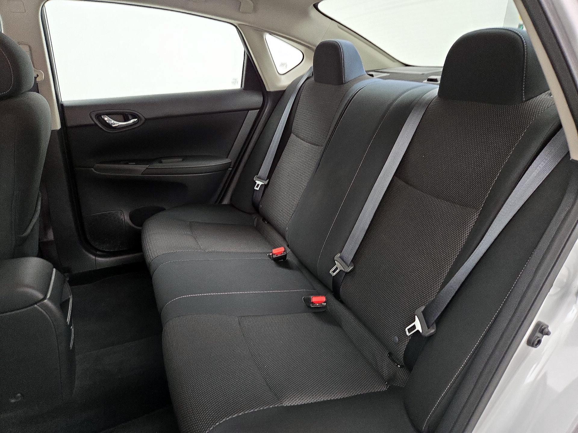 Thumbnail: 2019 Nissan Sentra - 19