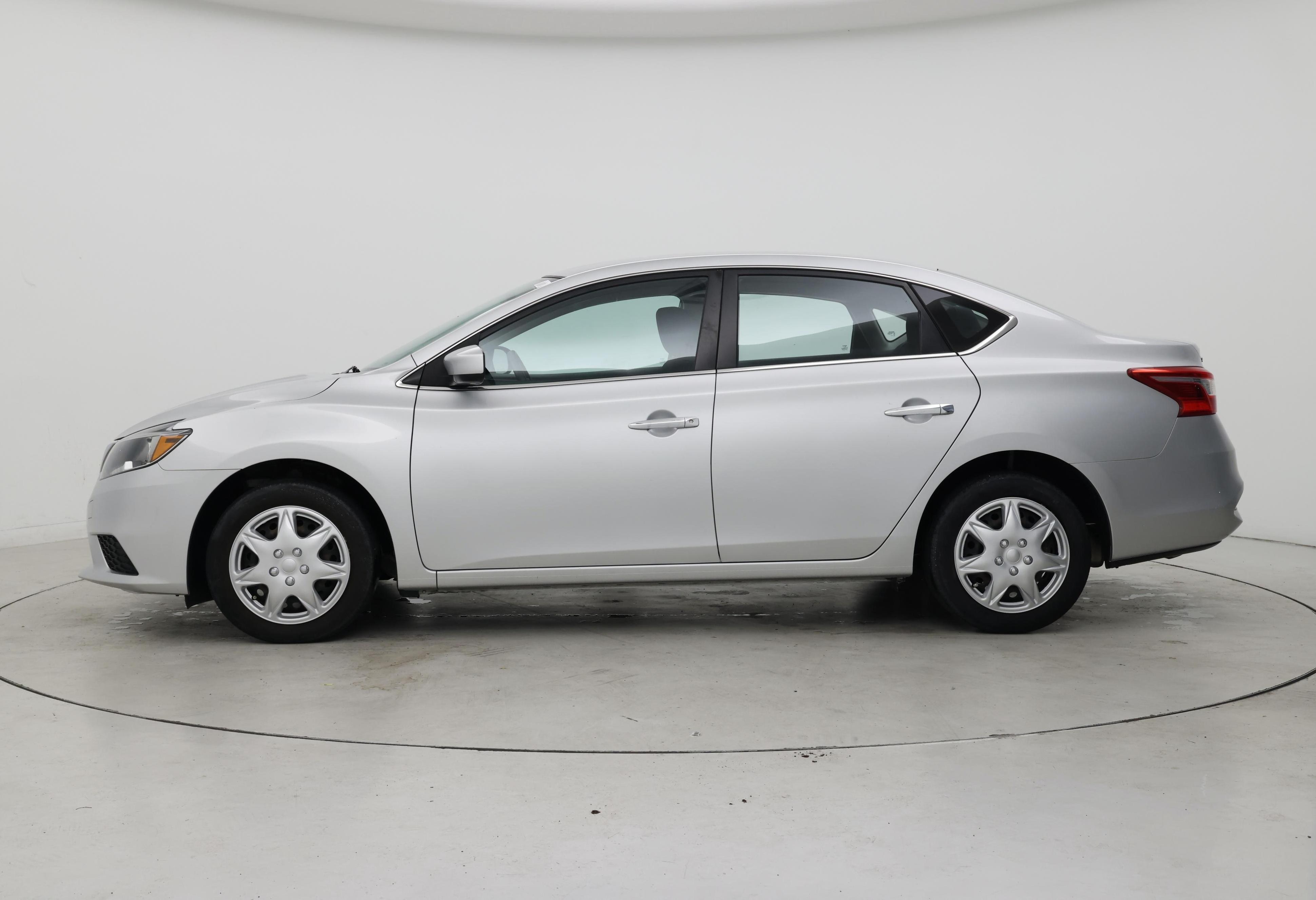 Thumbnail: 2019 Nissan Sentra - 3