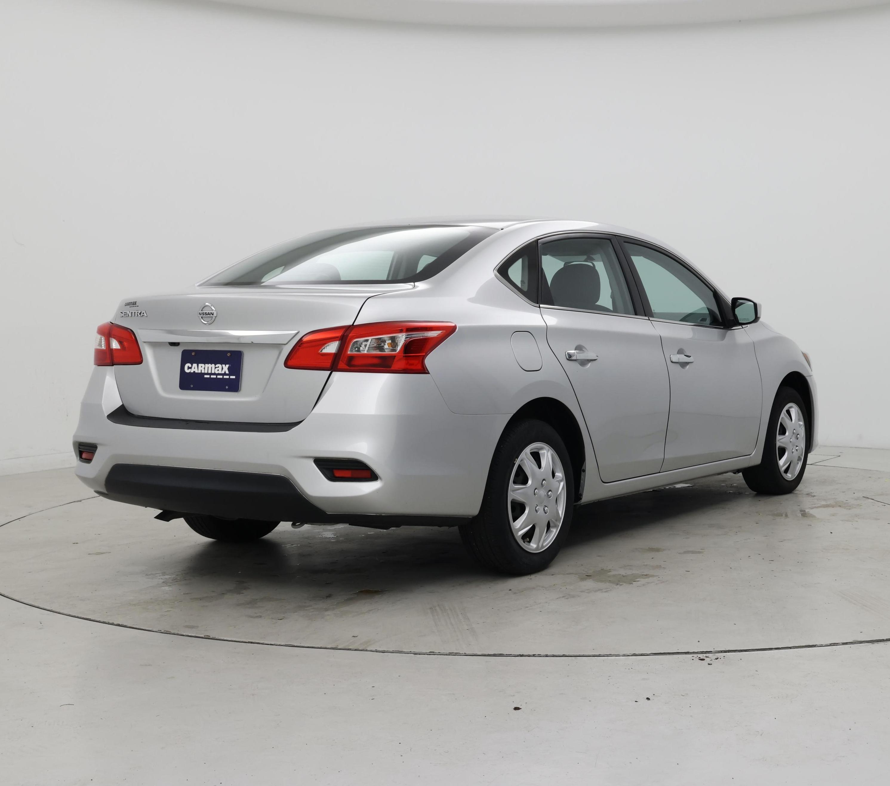 Thumbnail: 2019 Nissan Sentra - 8