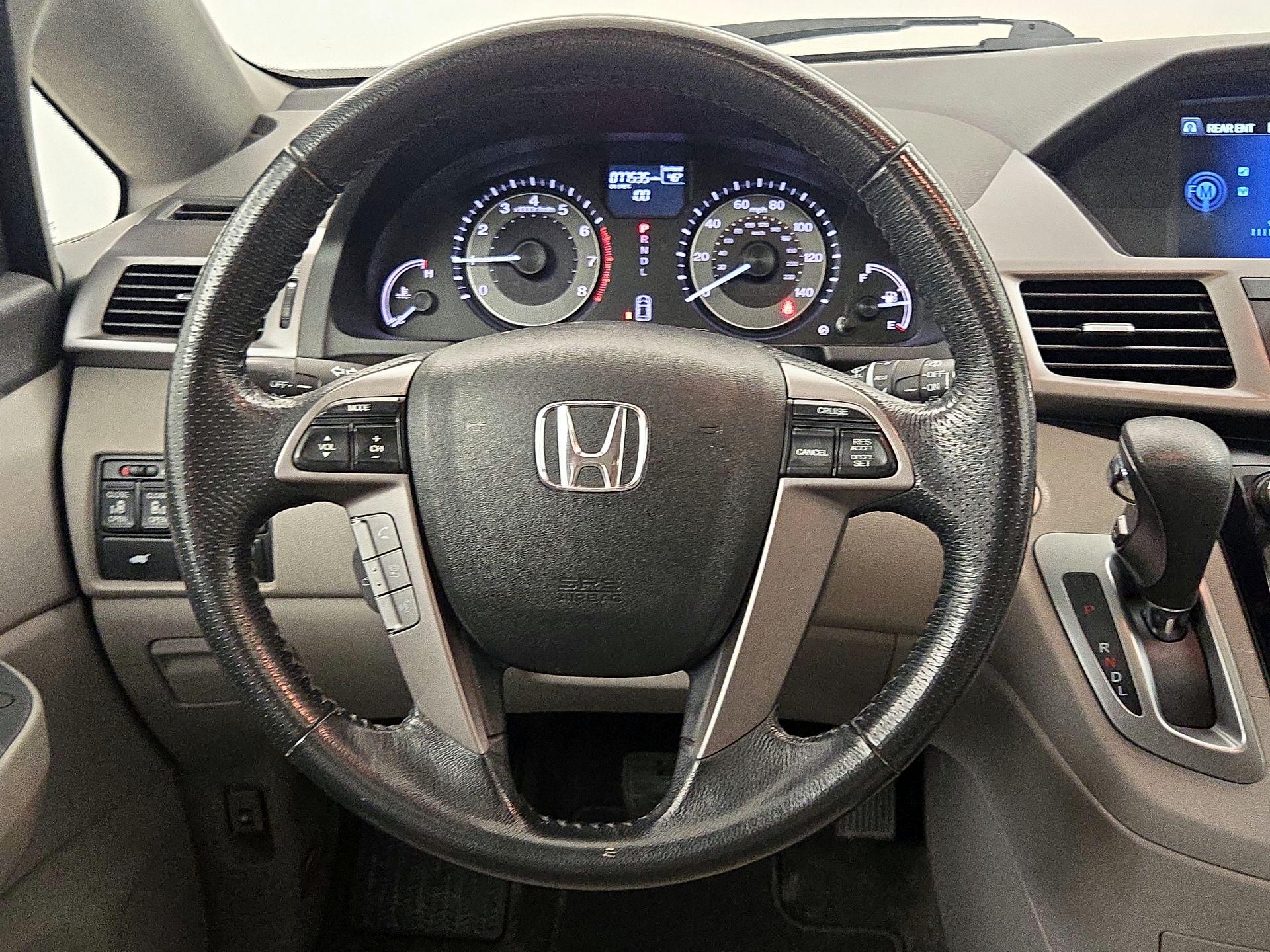 Thumbnail: 2015 Honda Odyssey - 10