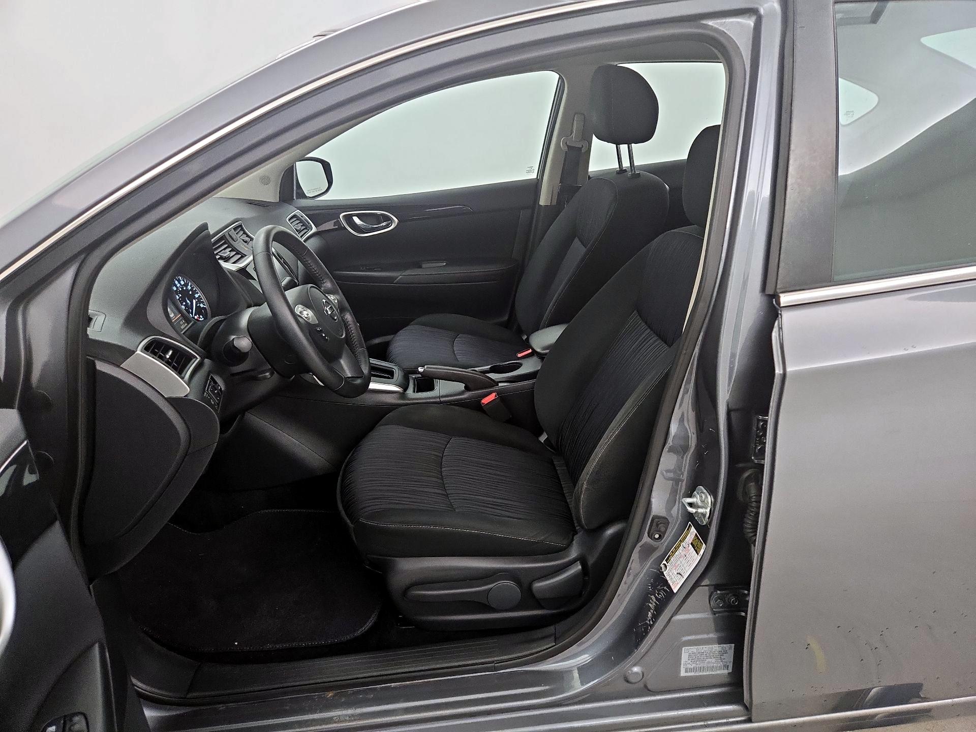 Thumbnail: 2019 Nissan Sentra - 11