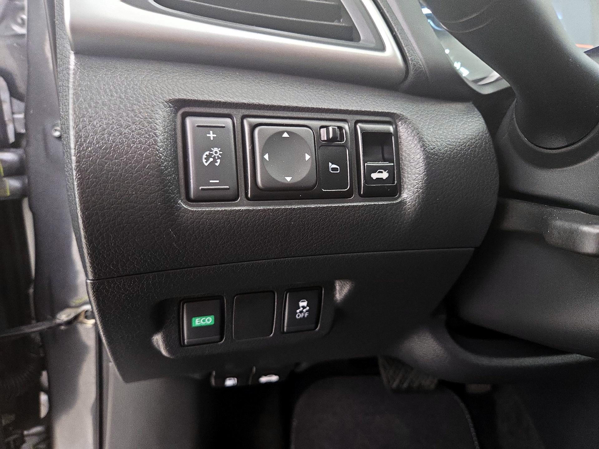 Thumbnail: 2019 Nissan Sentra - 13