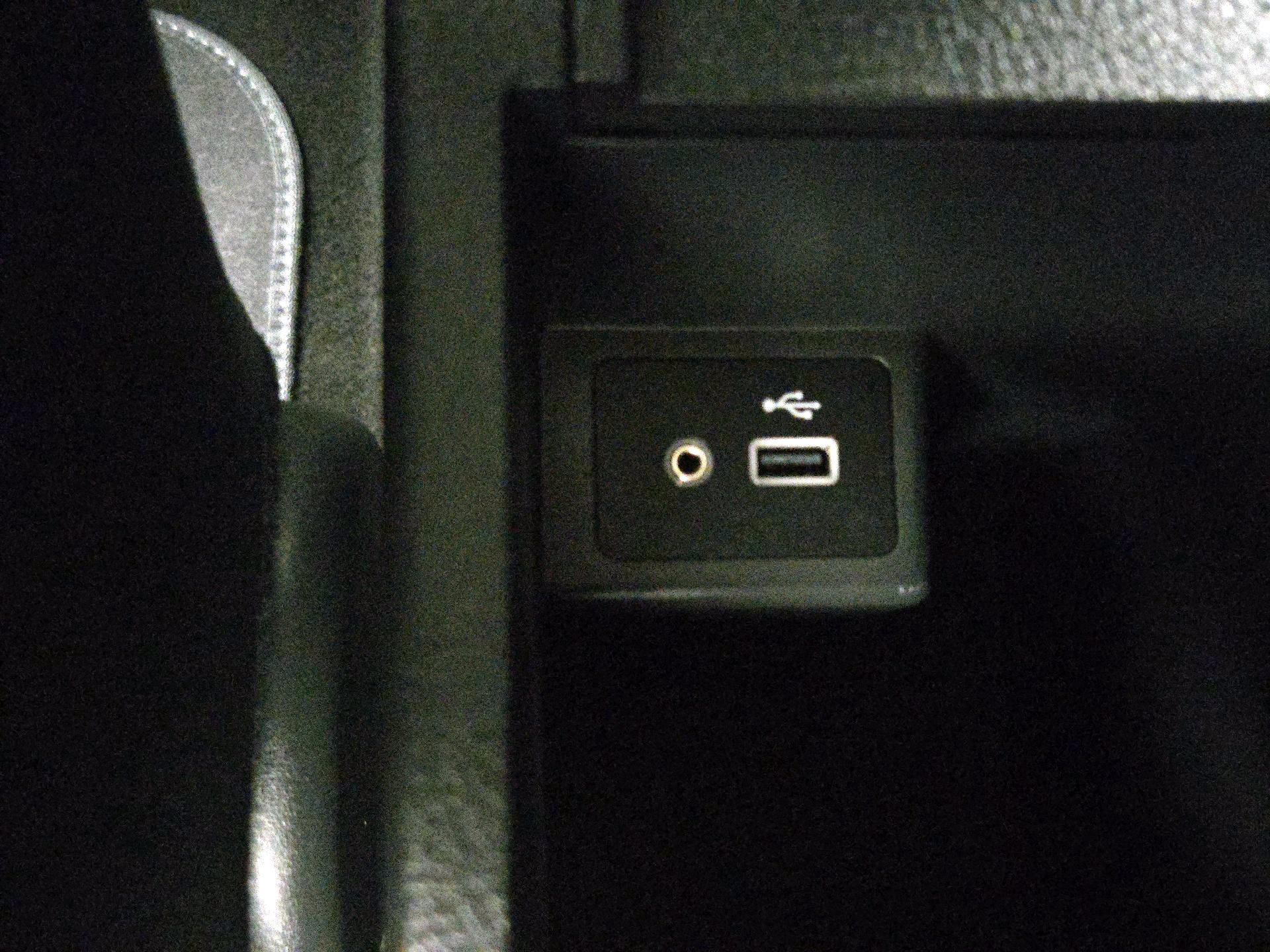 Thumbnail: 2019 Nissan Sentra - 18