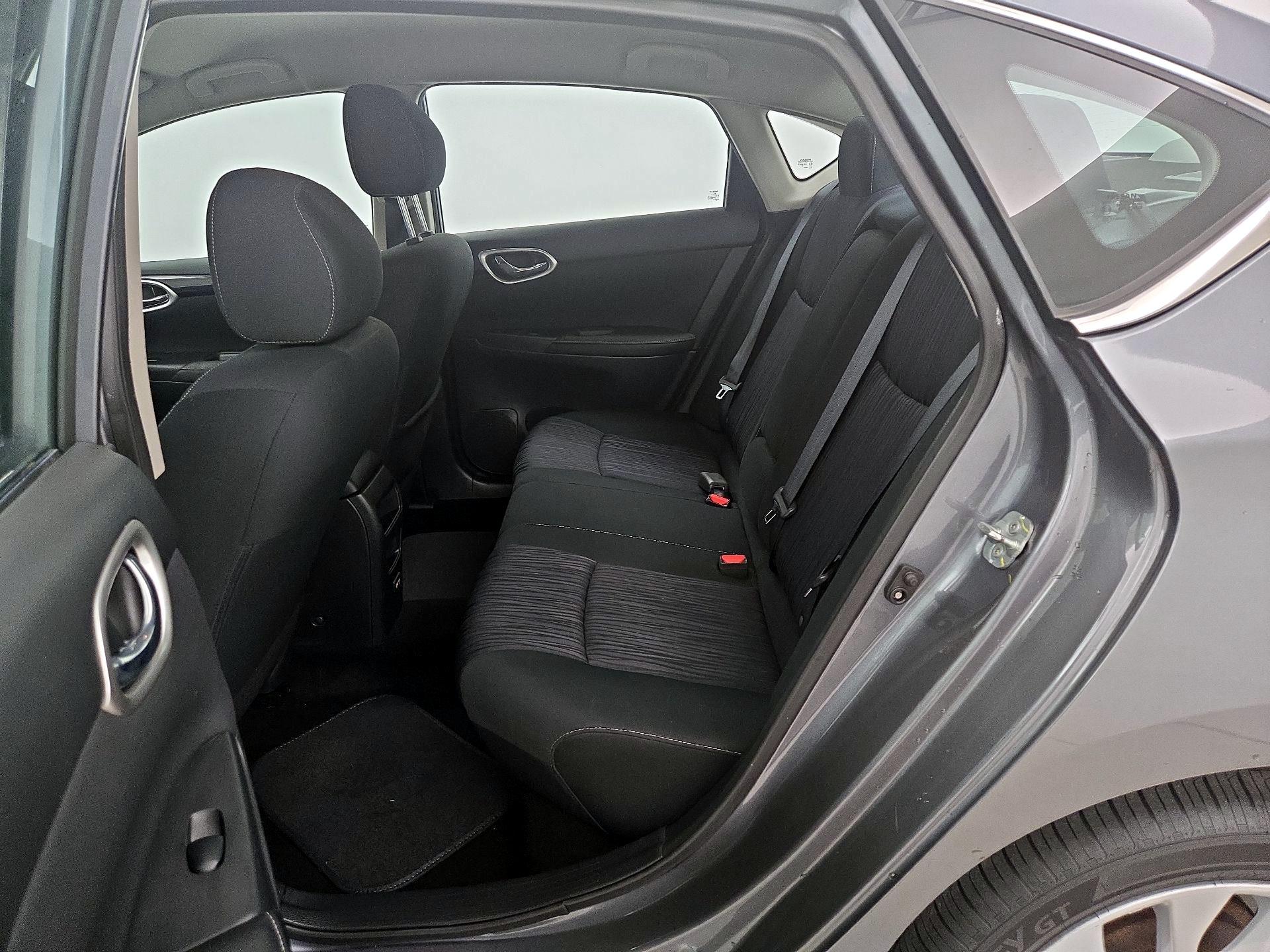 Thumbnail: 2019 Nissan Sentra - 19