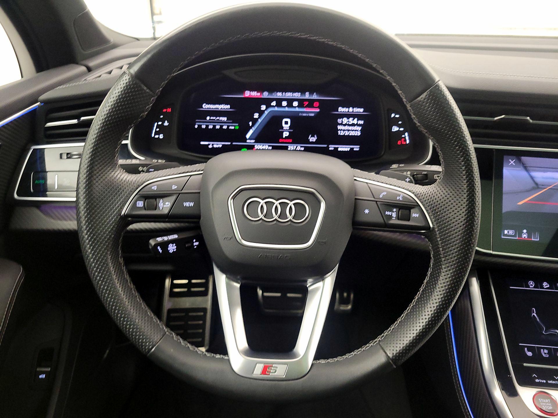 Thumbnail: 2025 Audi SQ7 - 10