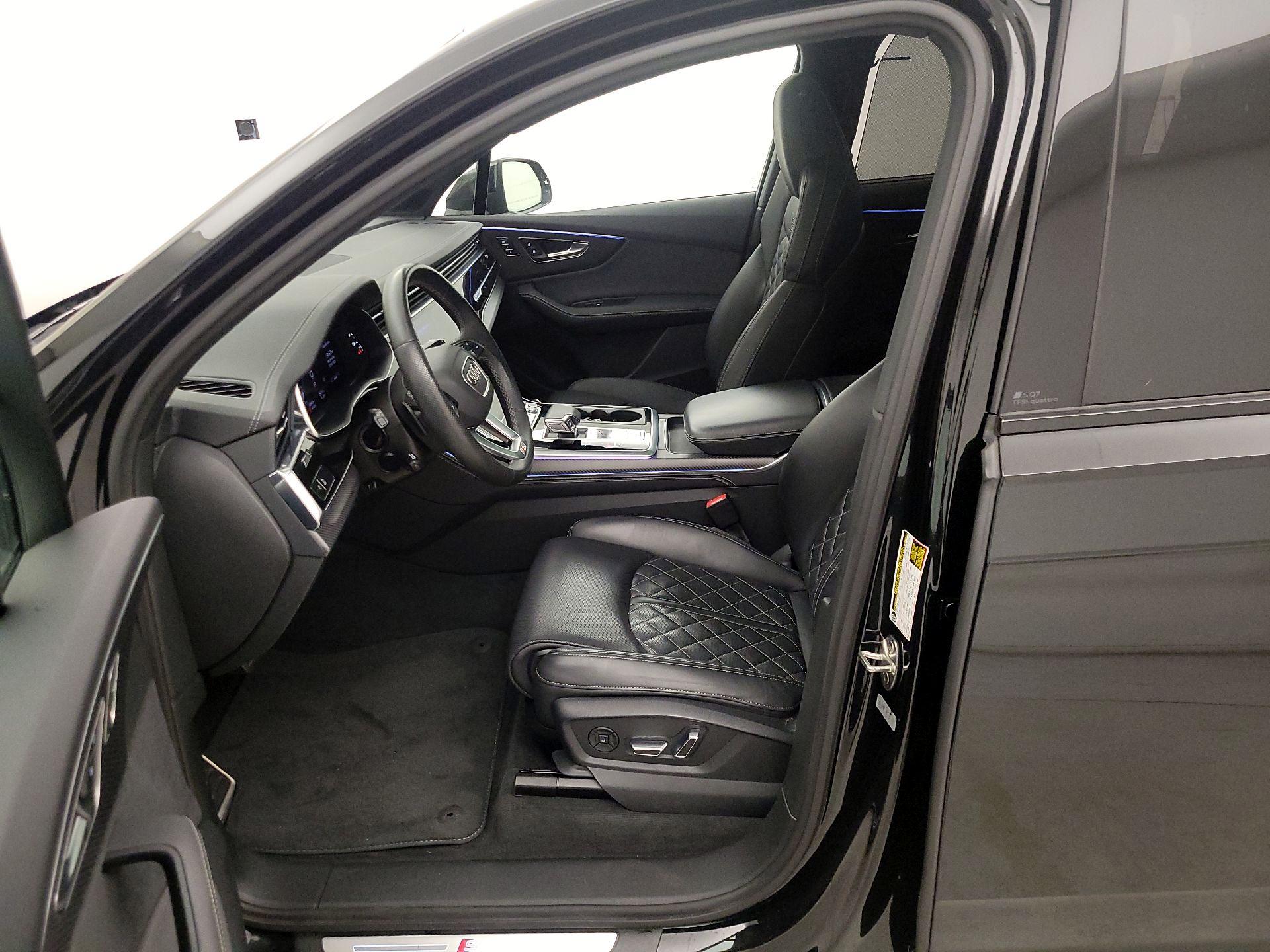 Thumbnail: 2025 Audi SQ7 - 11