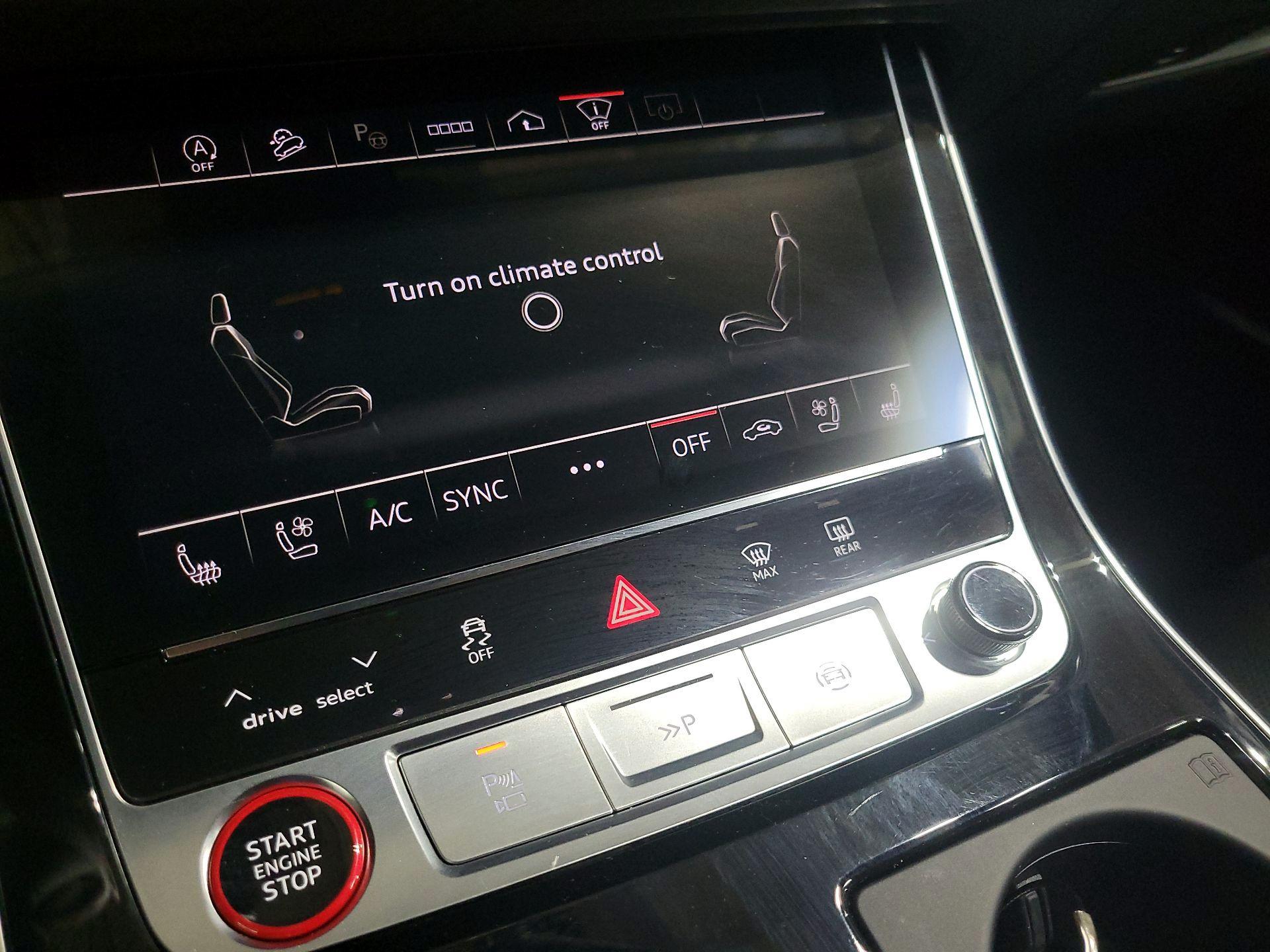 Thumbnail: 2025 Audi SQ7 - 16