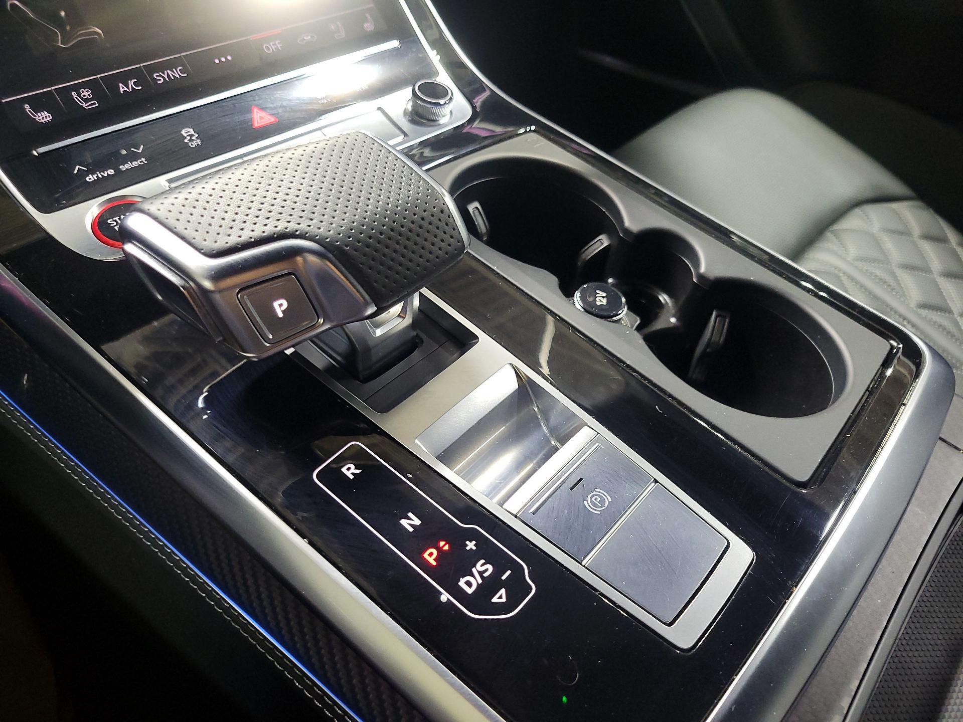 Thumbnail: 2025 Audi SQ7 - 17