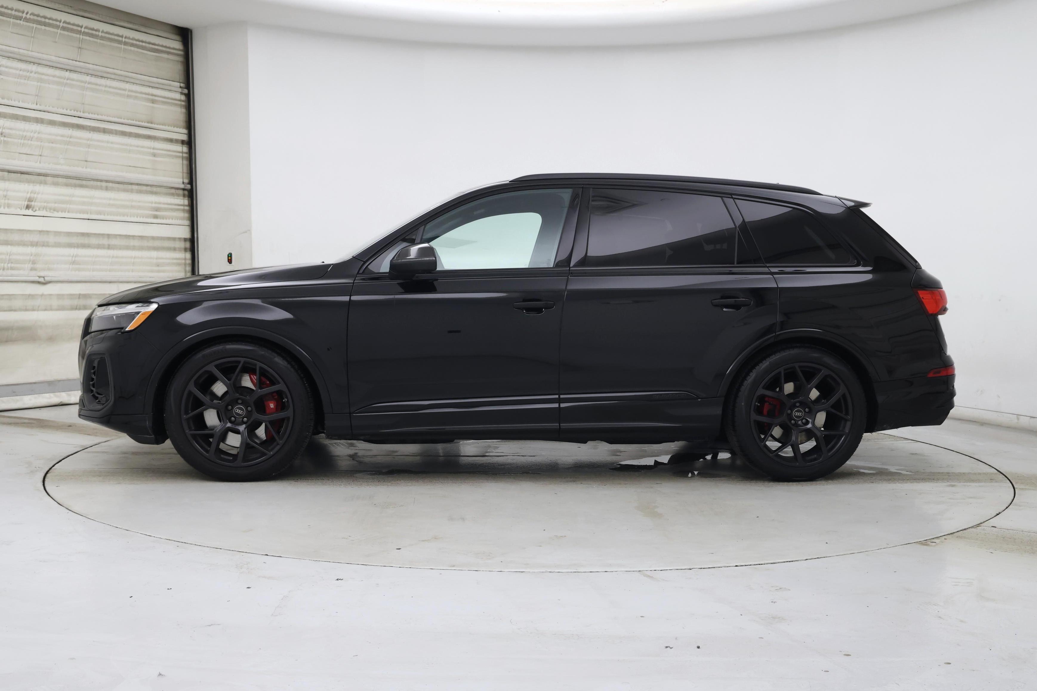 Thumbnail: 2025 Audi SQ7 - 3