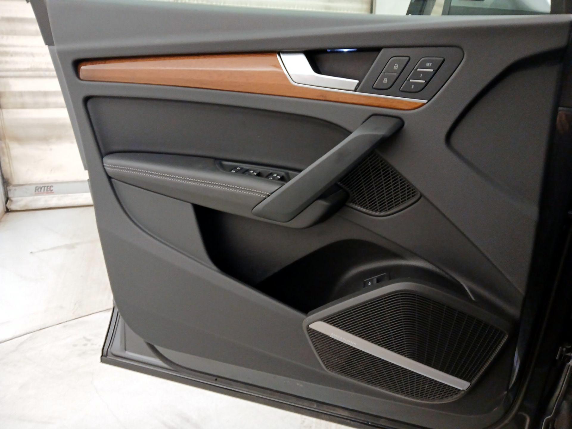 Thumbnail: 2023 Audi Q5 - 12