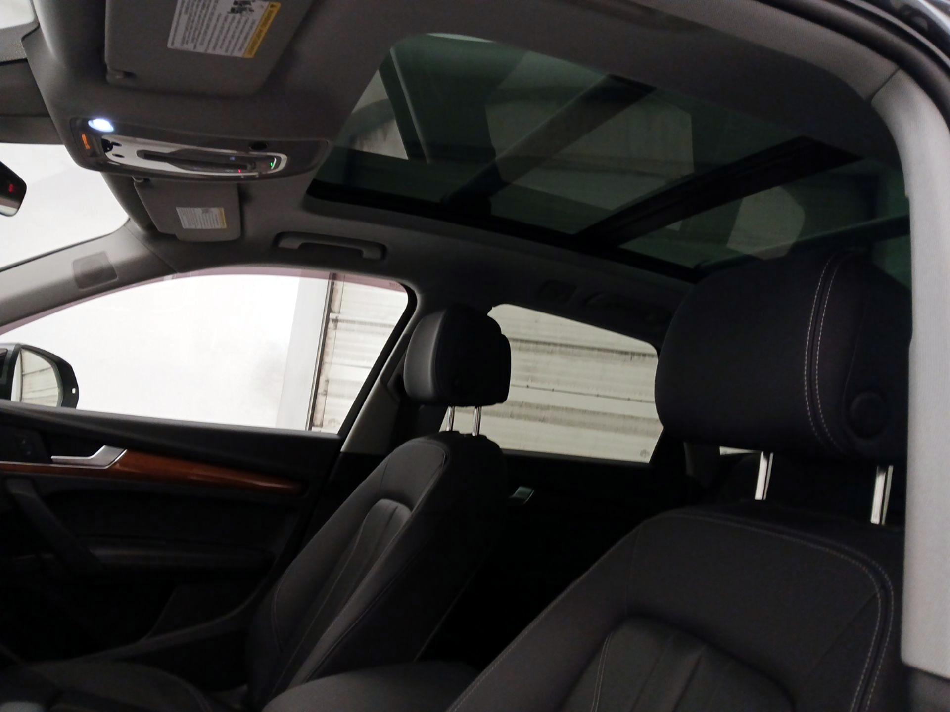 Thumbnail: 2023 Audi Q5 - 19