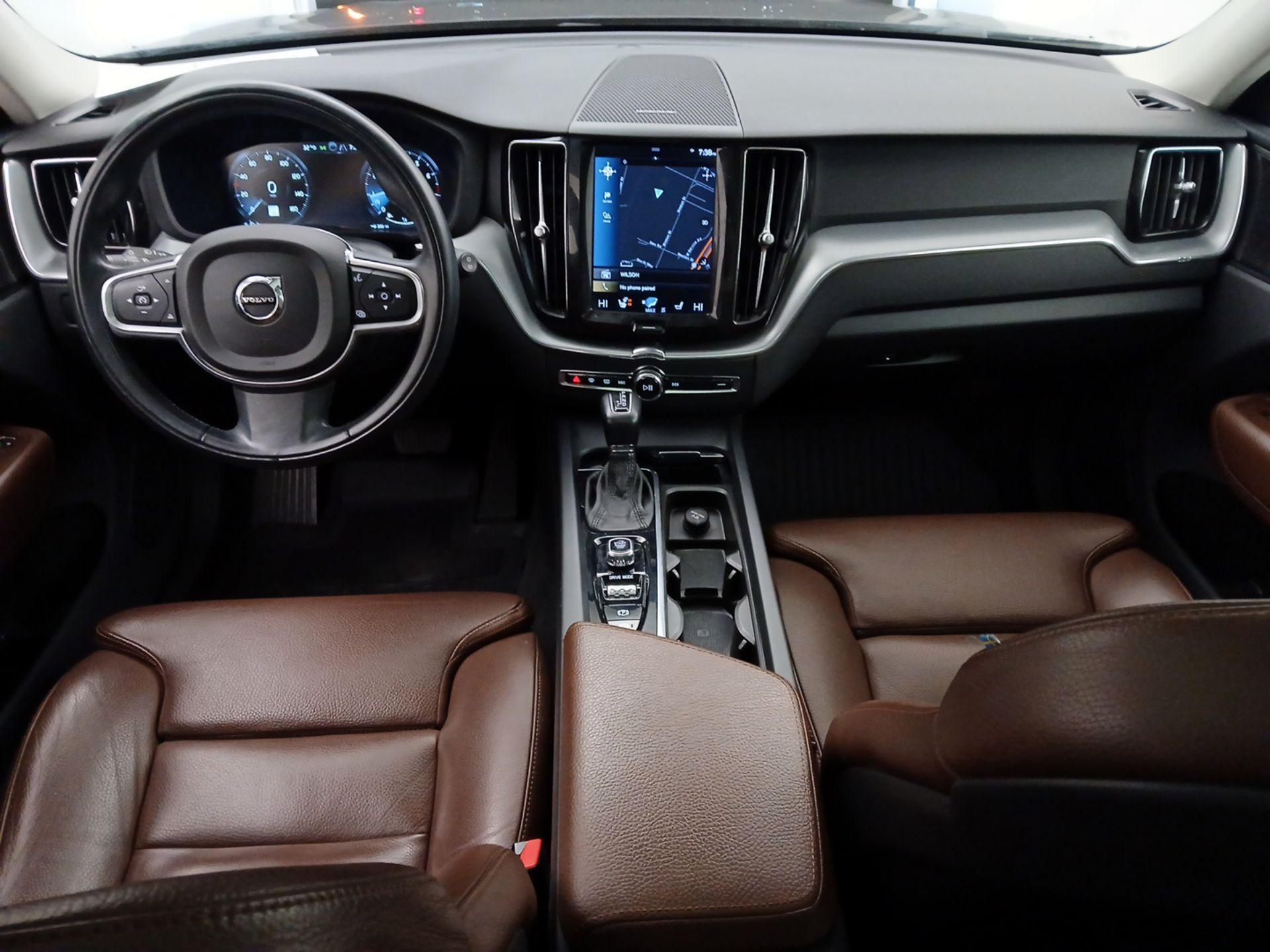 Thumbnail: 2019 Volvo XC60 - 9