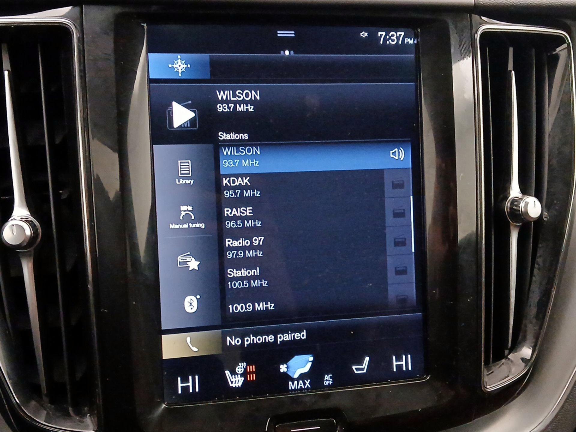 Thumbnail: 2019 Volvo XC60 - 16