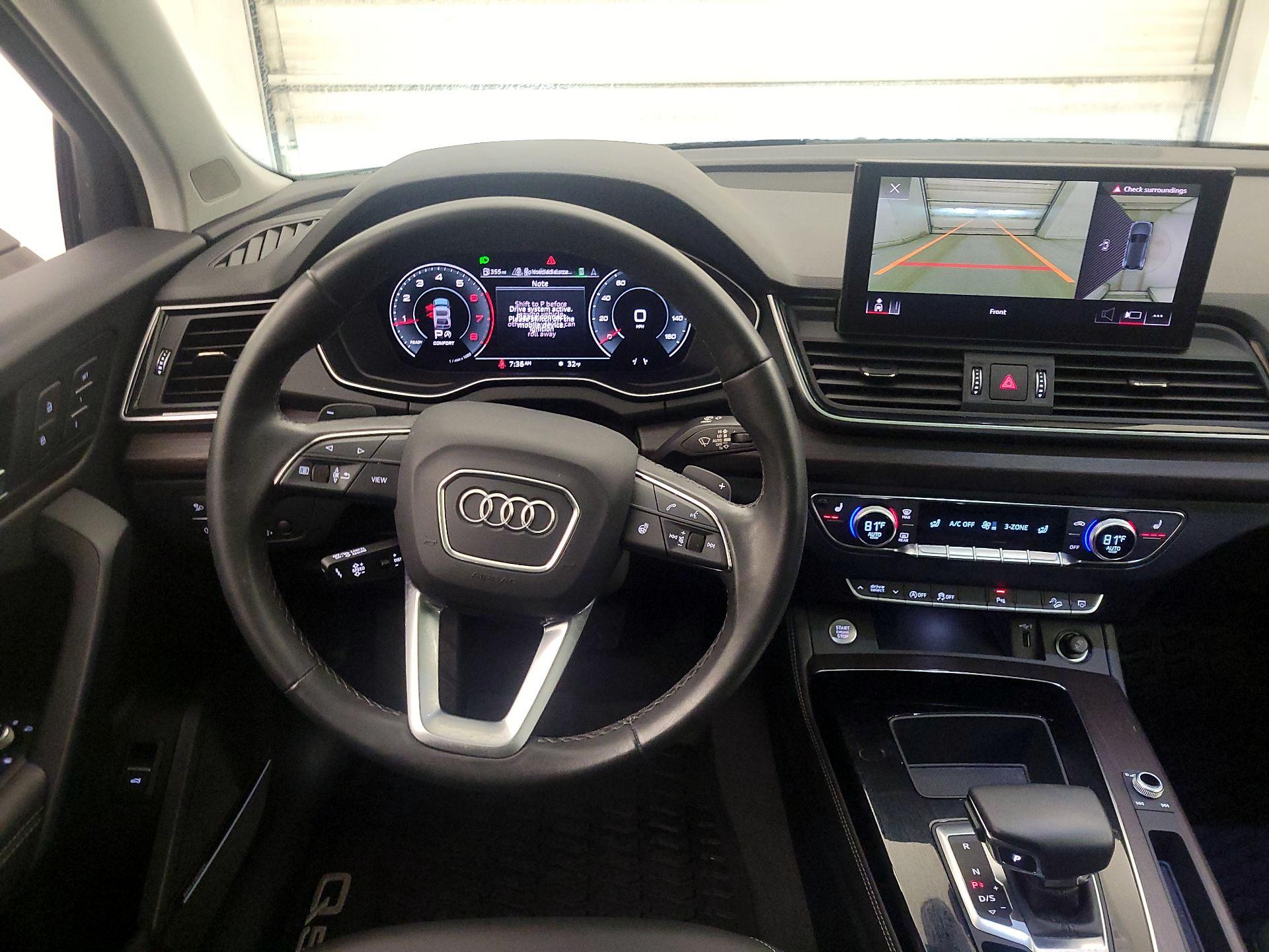 Thumbnail: 2023 Audi Q5 - 10