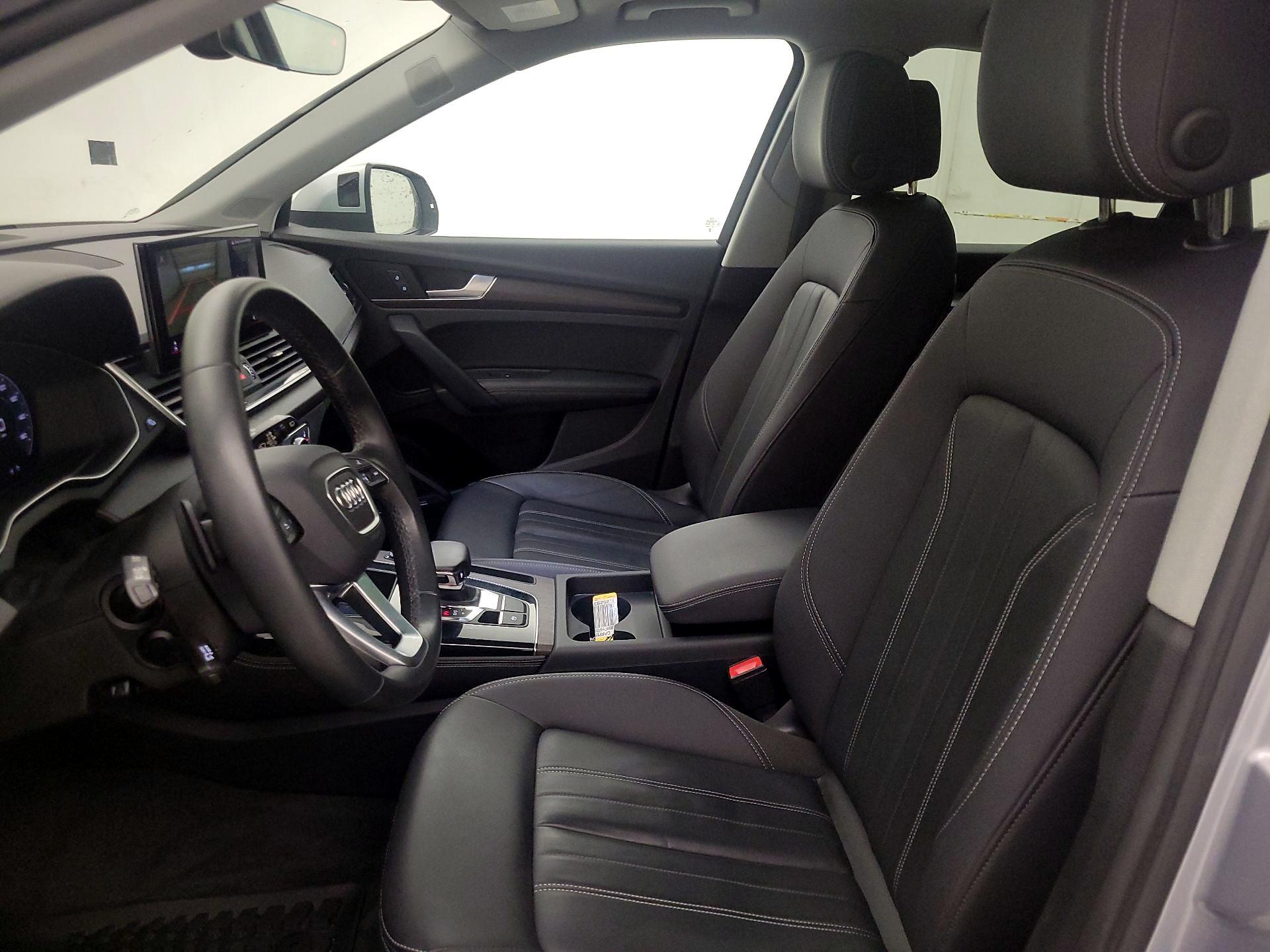 Thumbnail: 2023 Audi Q5 - 11