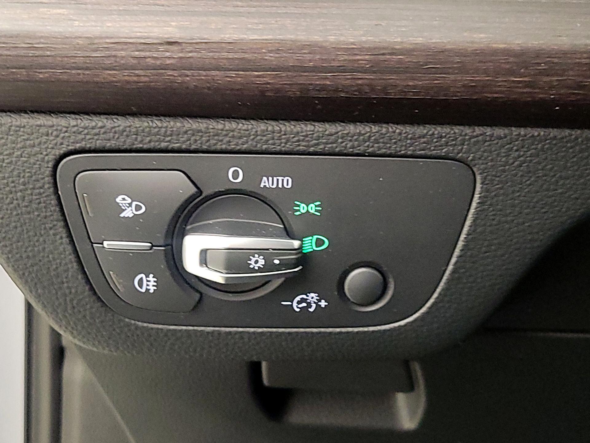 Thumbnail: 2023 Audi Q5 - 13