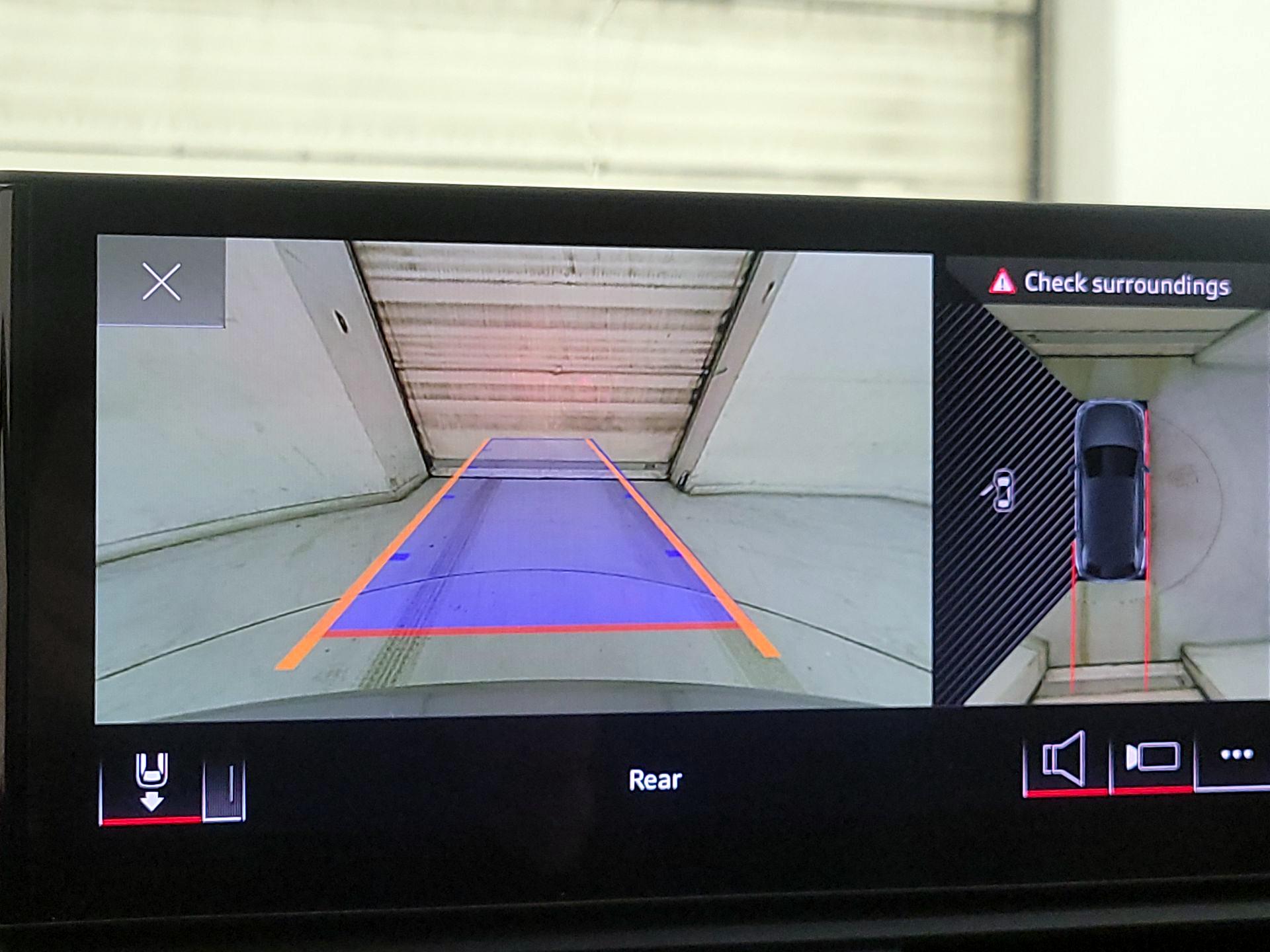 Thumbnail: 2023 Audi Q5 - 14