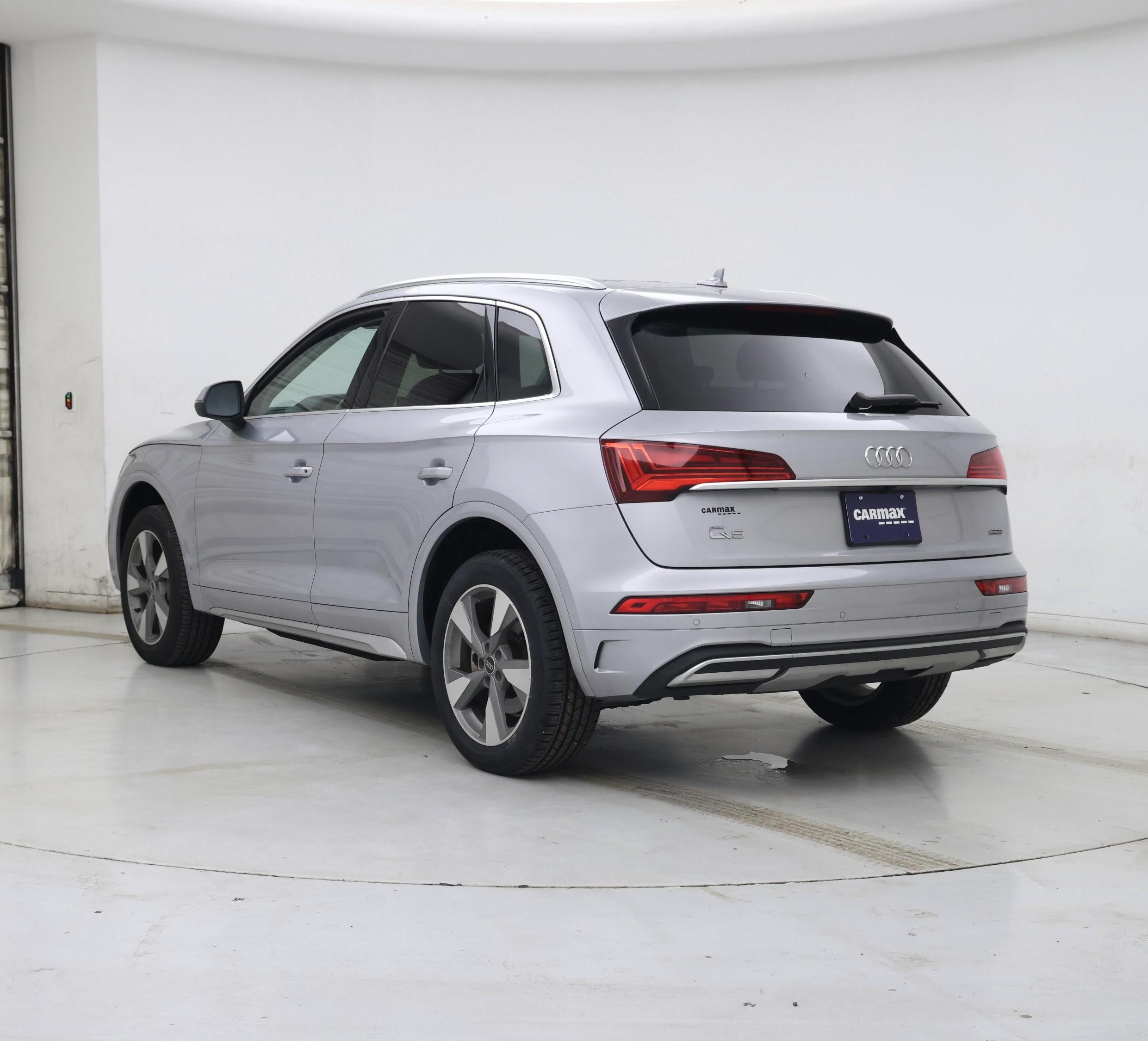 Thumbnail: 2023 Audi Q5 - 2
