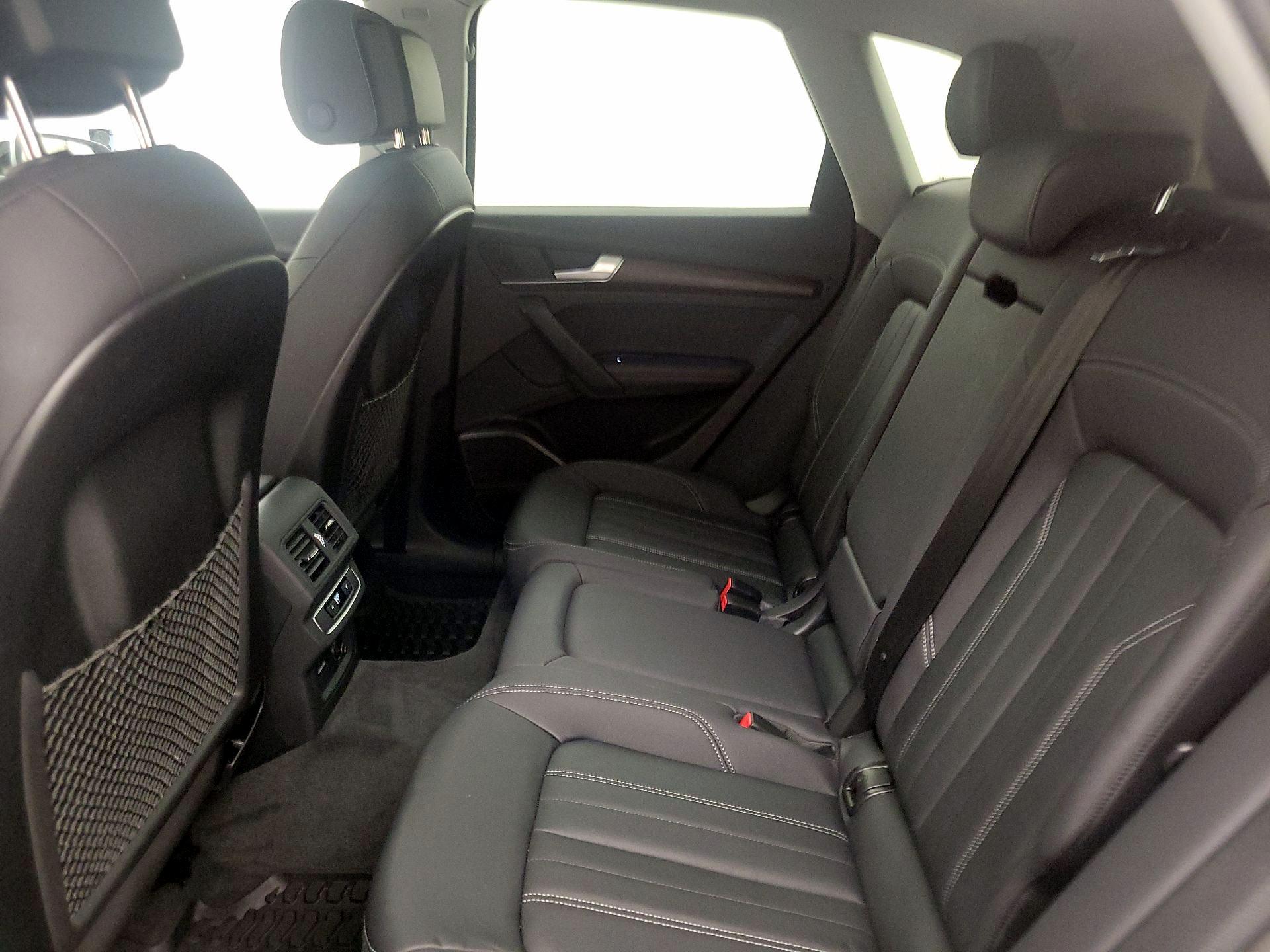 Thumbnail: 2023 Audi Q5 - 20