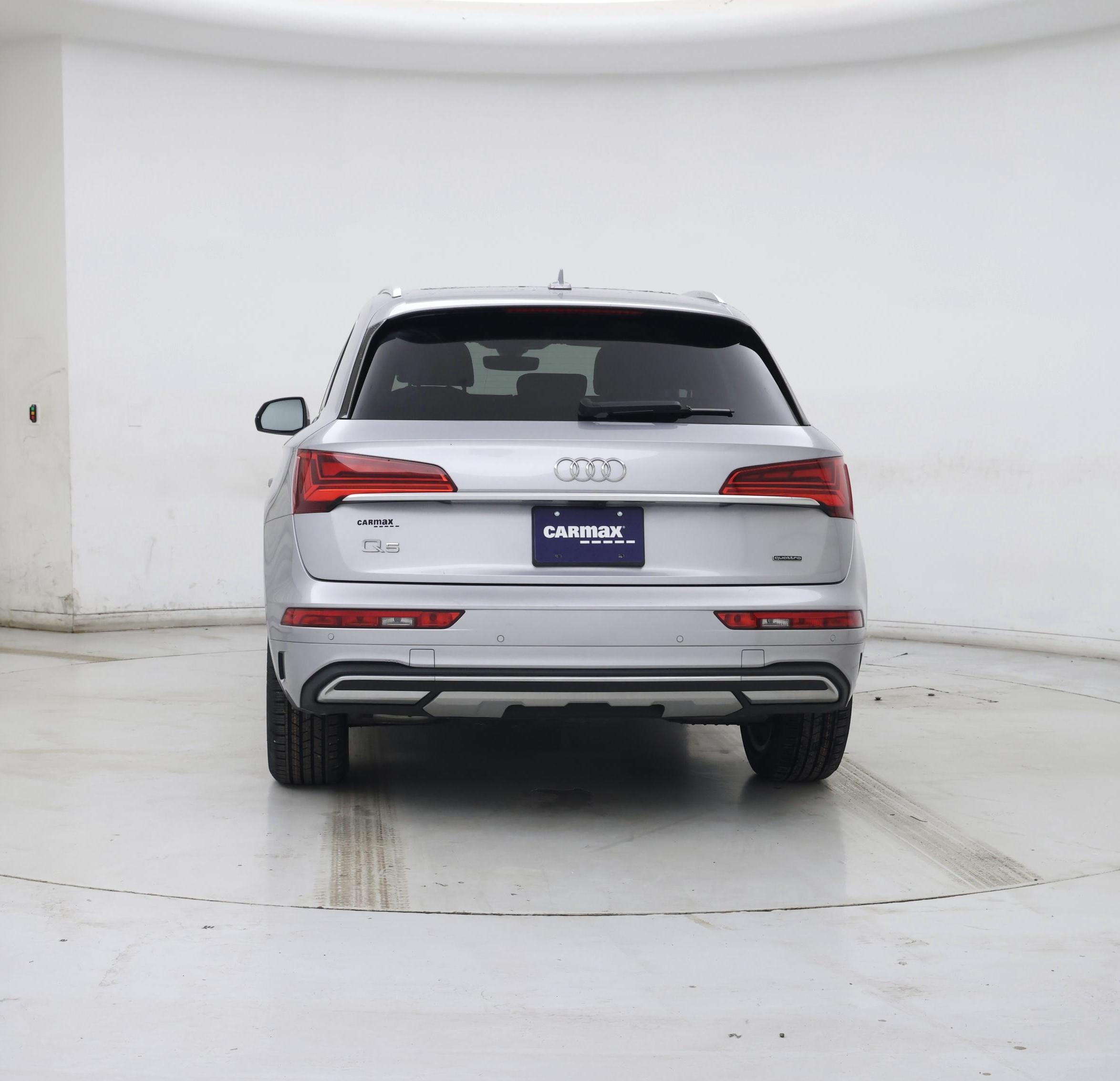 Thumbnail: 2023 Audi Q5 - 6