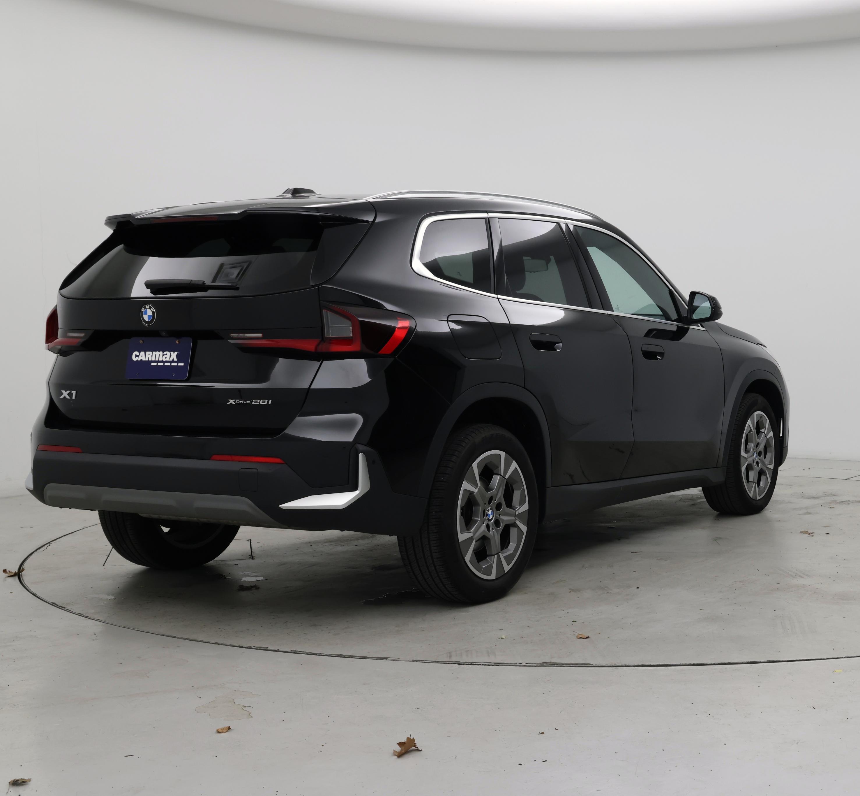 Thumbnail: 2023 BMW X1 - 8