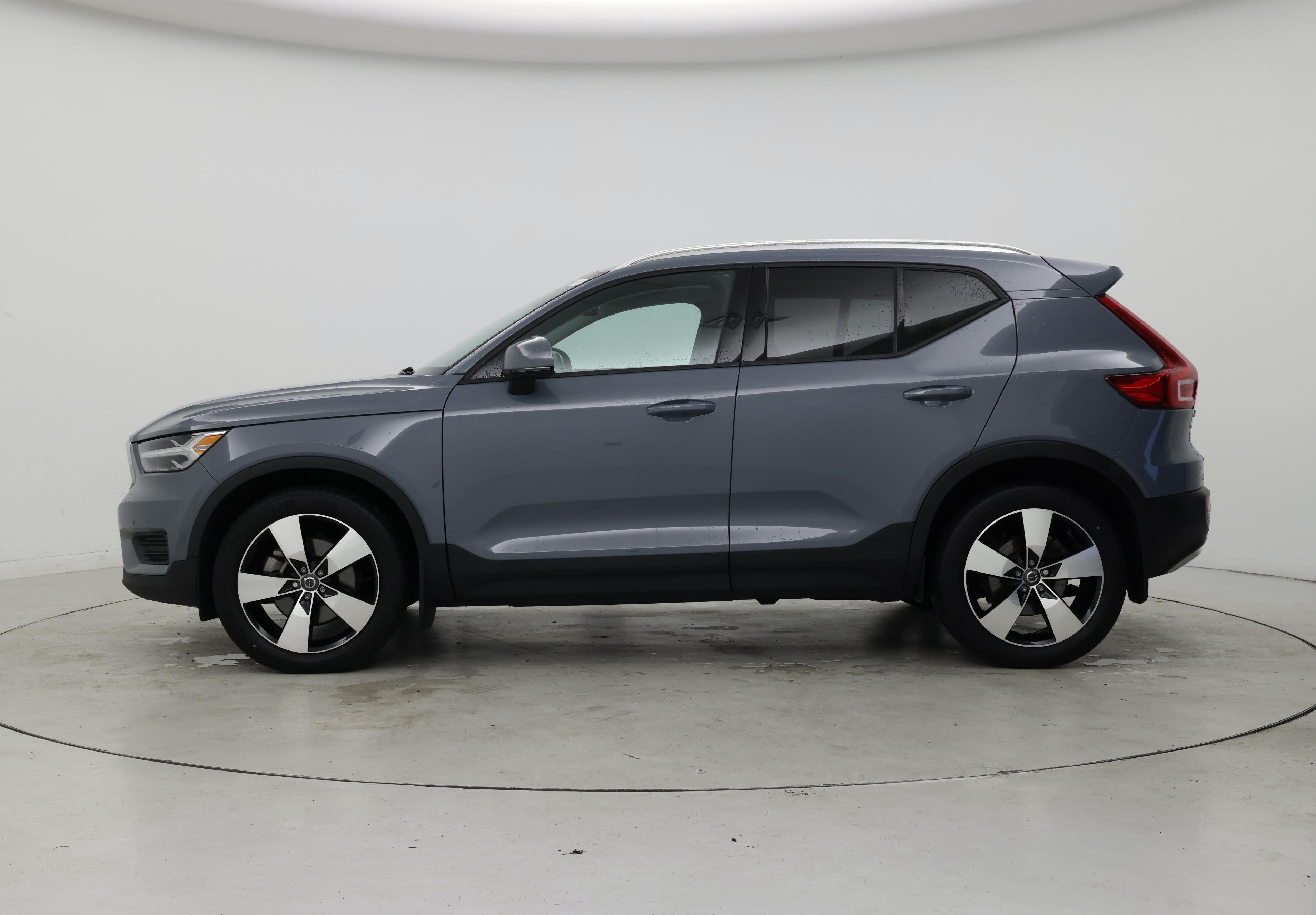 Thumbnail: 2020 Volvo XC40 - 3