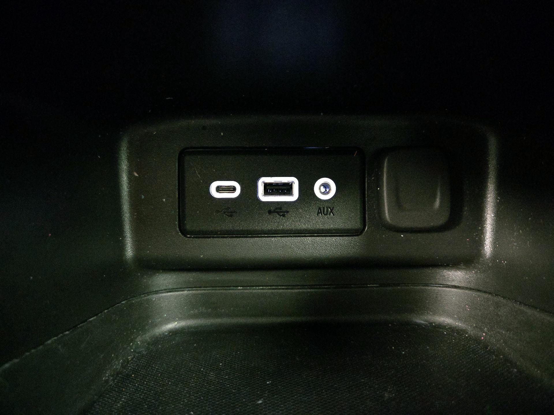 Thumbnail: 2022 Chevrolet Equinox - 18